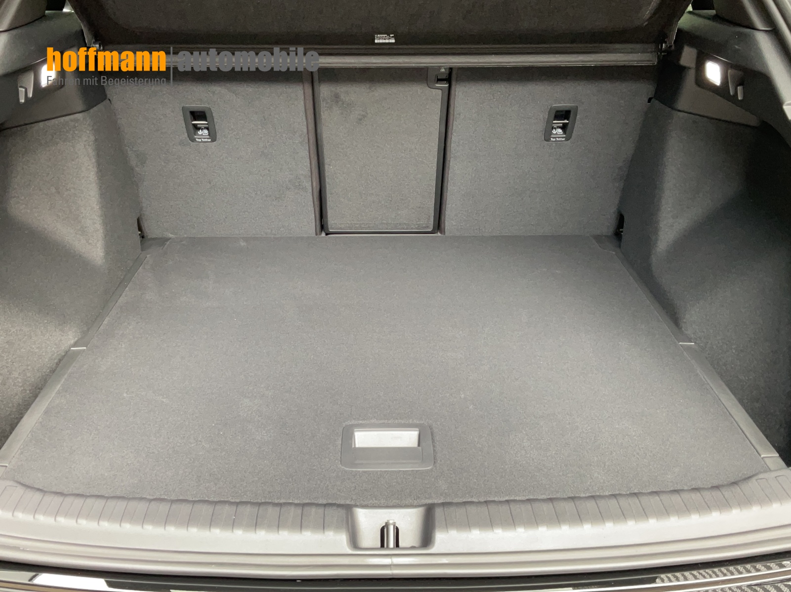 AUDI Q4 e-tron 50 quattro-image-11
