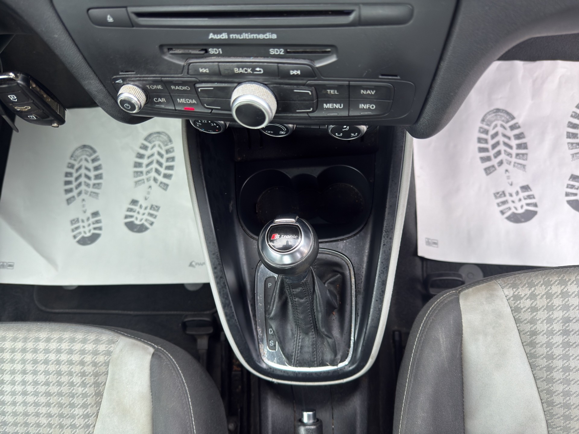 AUDI A1 1.4 TFSI Ambition S-tronic-image-11