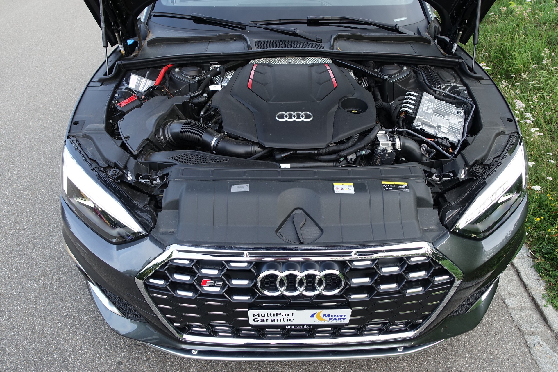 AUDI S5 Cabriolet 3.0 TFSI quattro tiptronic-image-12