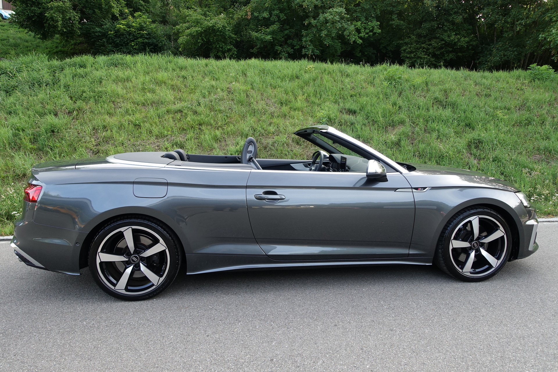 AUDI S5 Cabriolet 3.0 TFSI quattro tiptronic-image-14