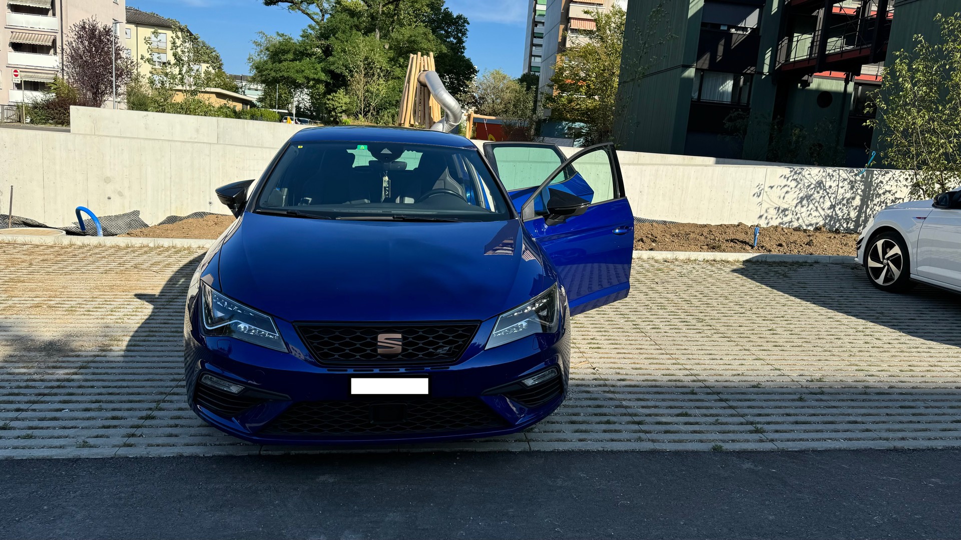 SEAT 2.0 TSI 290 Cupra DSG-image-1