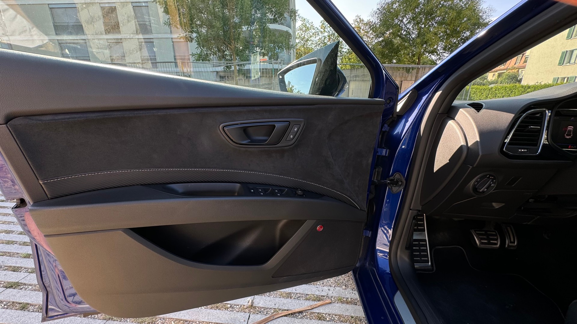 SEAT 2.0 TSI 290 Cupra DSG-image-4