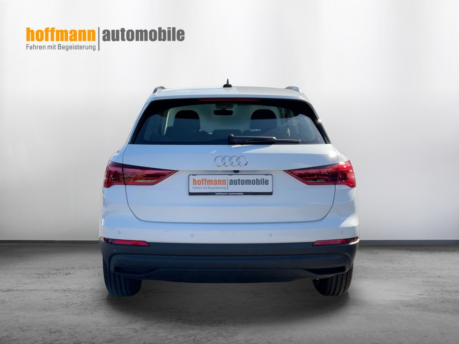 AUDI Q3 Sportback 35 TFSI Attraction S-tronic-image-4