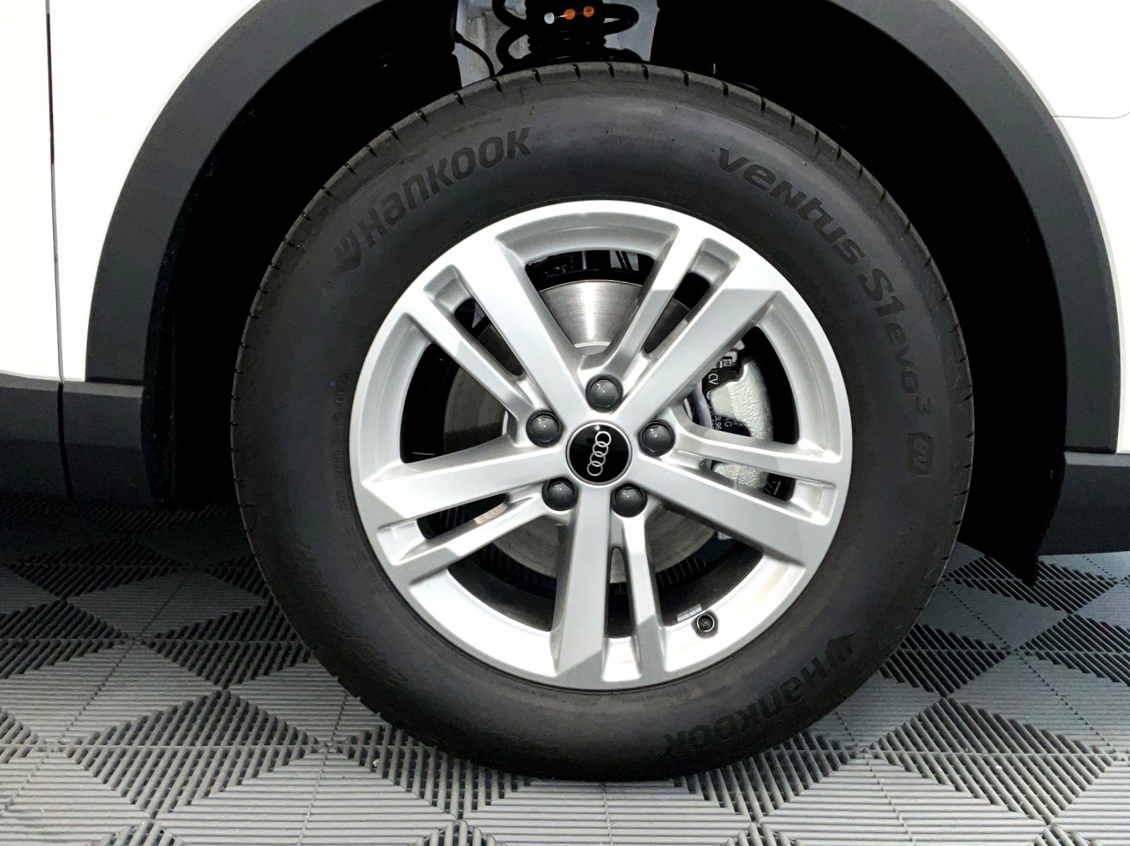 AUDI Q3 Sportback 35 TFSI Attraction S-tronic-image-12