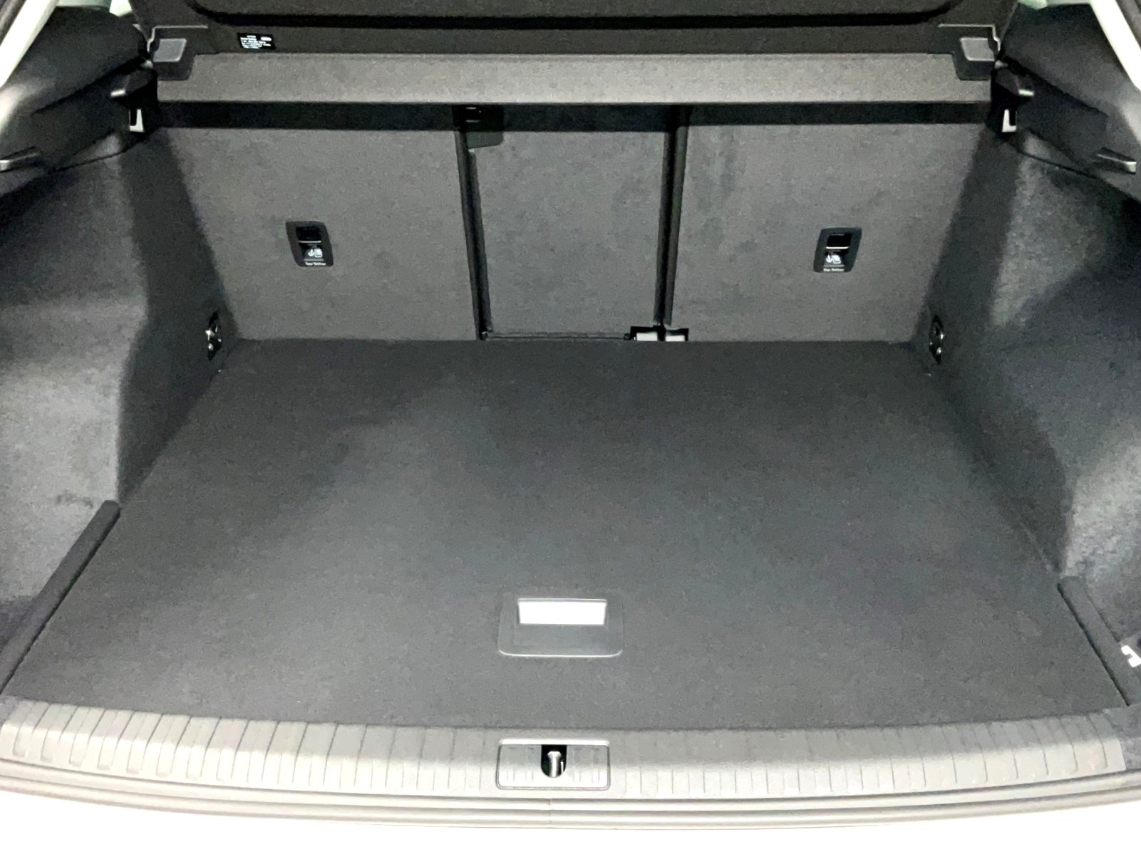 AUDI Q3 Sportback 35 TFSI Attraction S-tronic-image-11