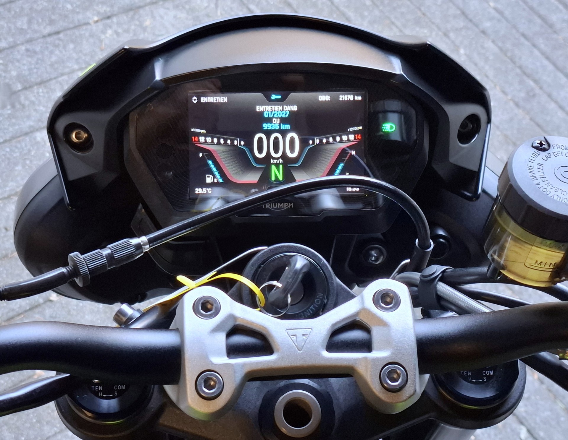 TRIUMPH Street Triple RS 765 ABS-image-9