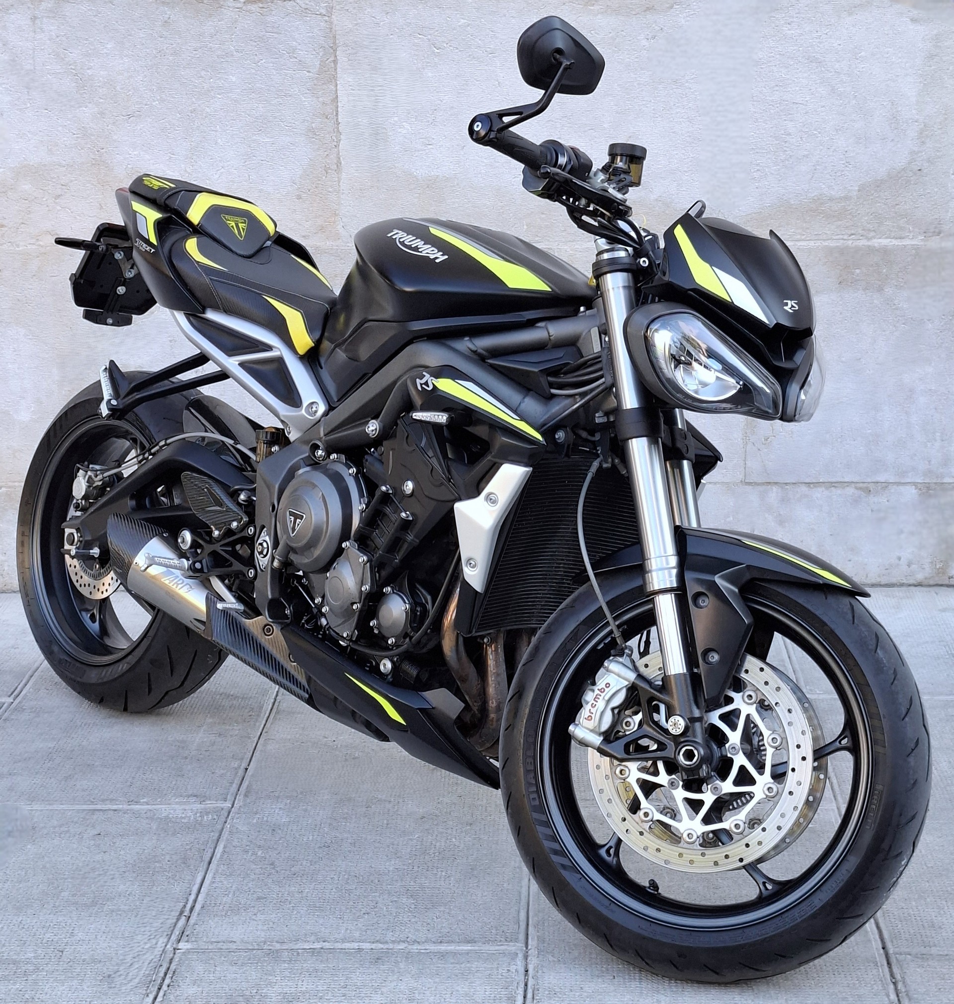 TRIUMPH Street Triple RS 765 ABS-showroom-element-1