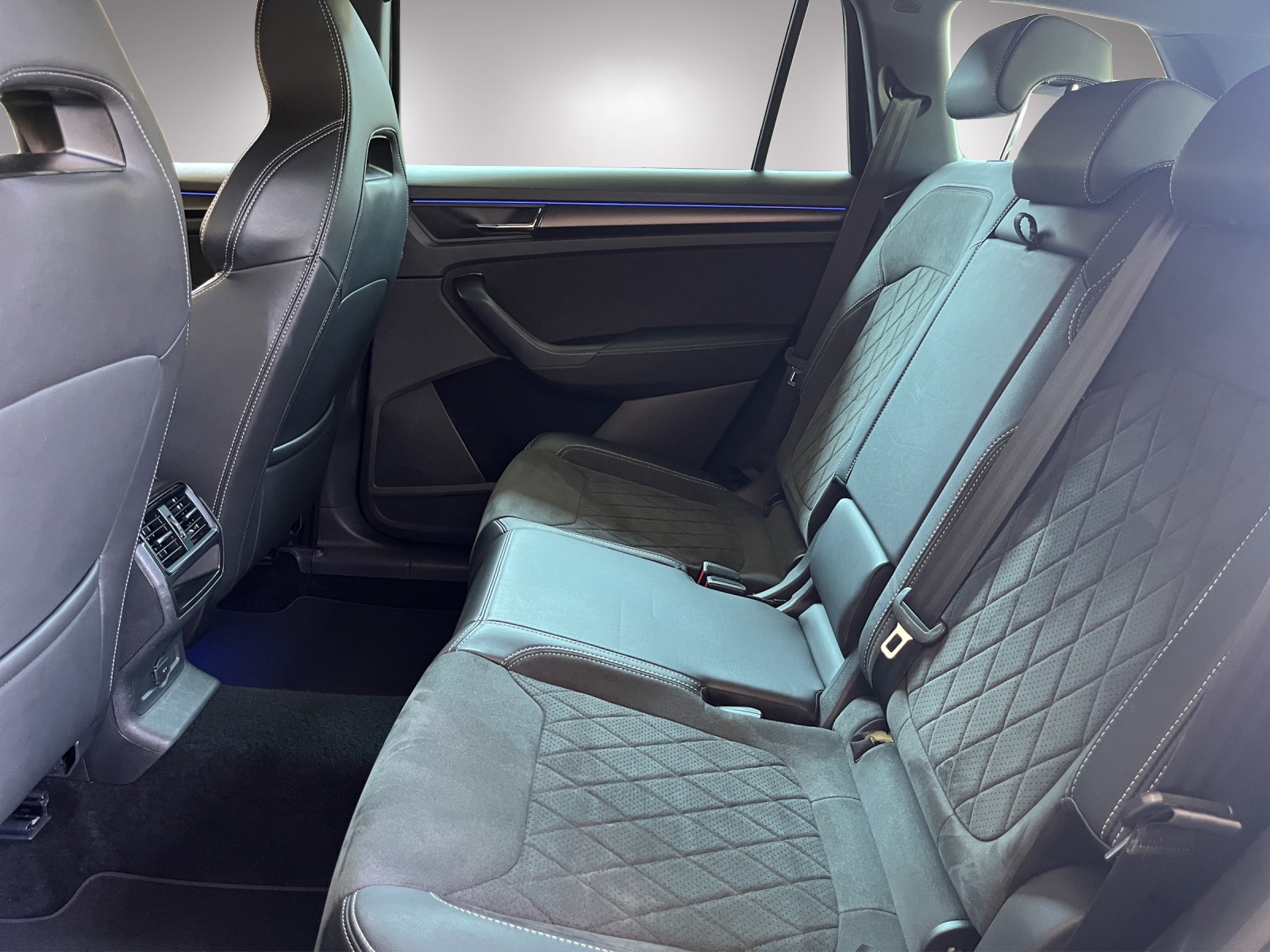 SKODA Kodiaq 2.0 TSI 4x4 SportLine-image-18