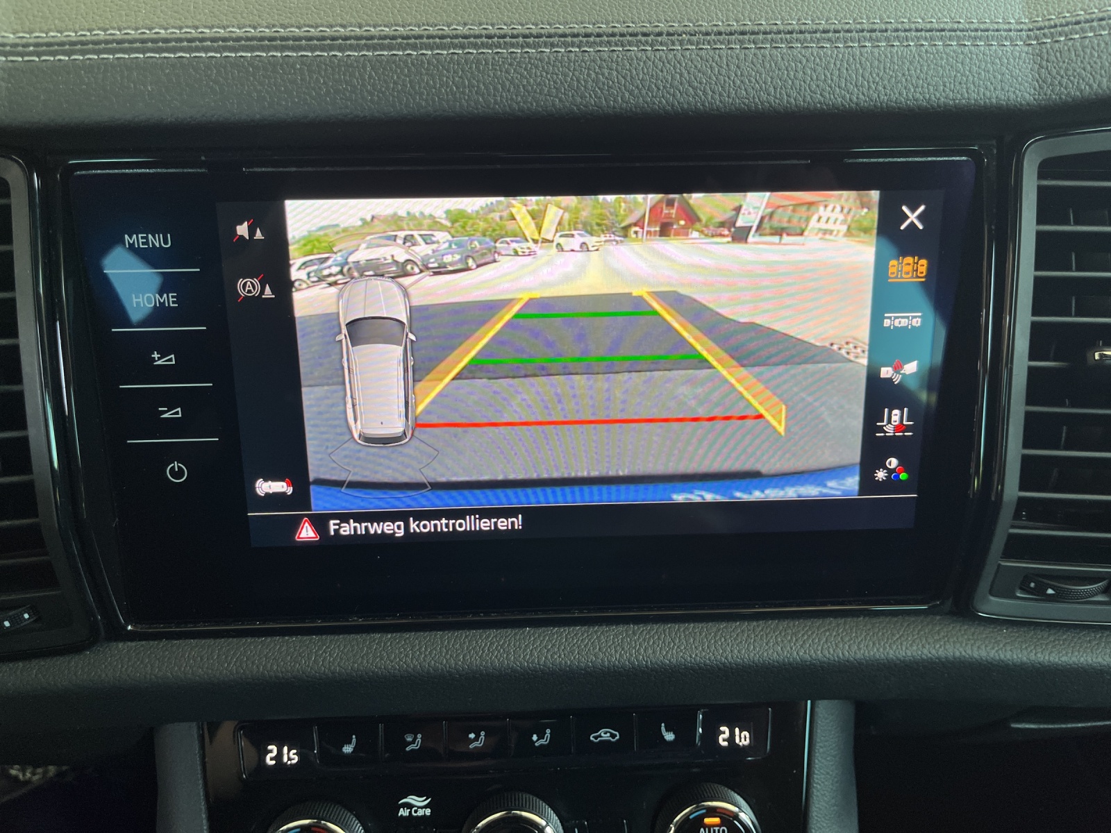 SKODA Kodiaq 2.0 TSI 4x4 SportLine-image-12