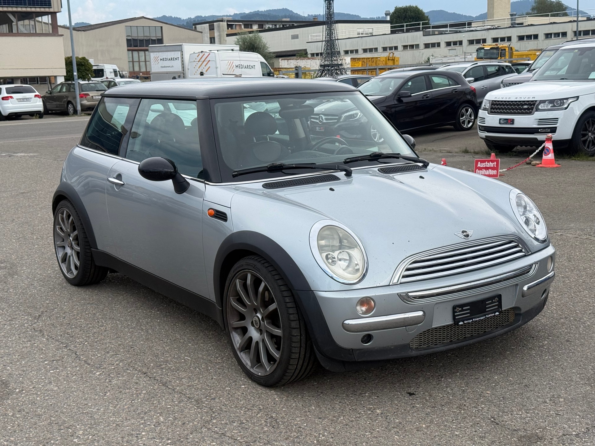 MINI Cooper-image-2