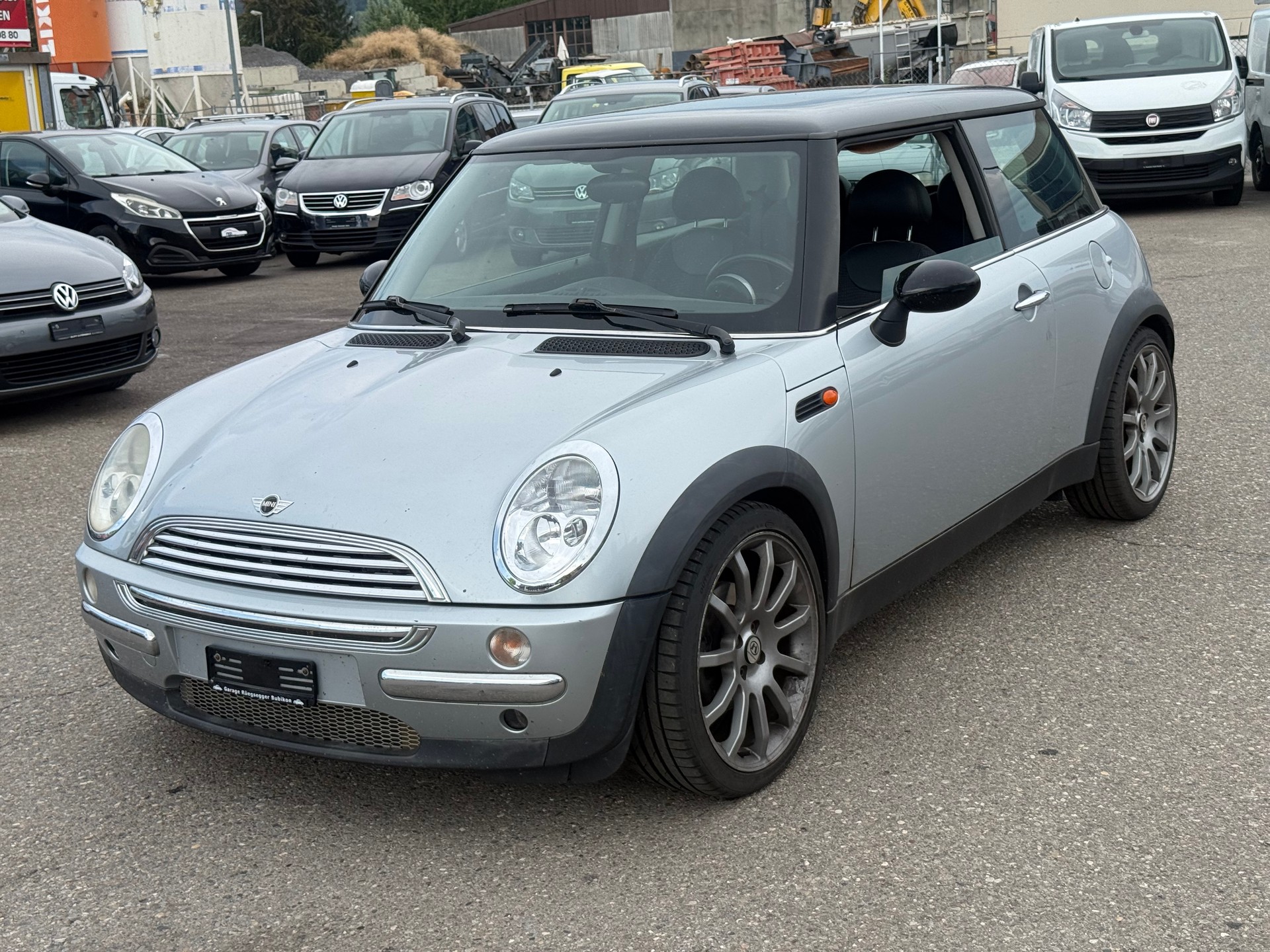 MINI Cooper-image-1