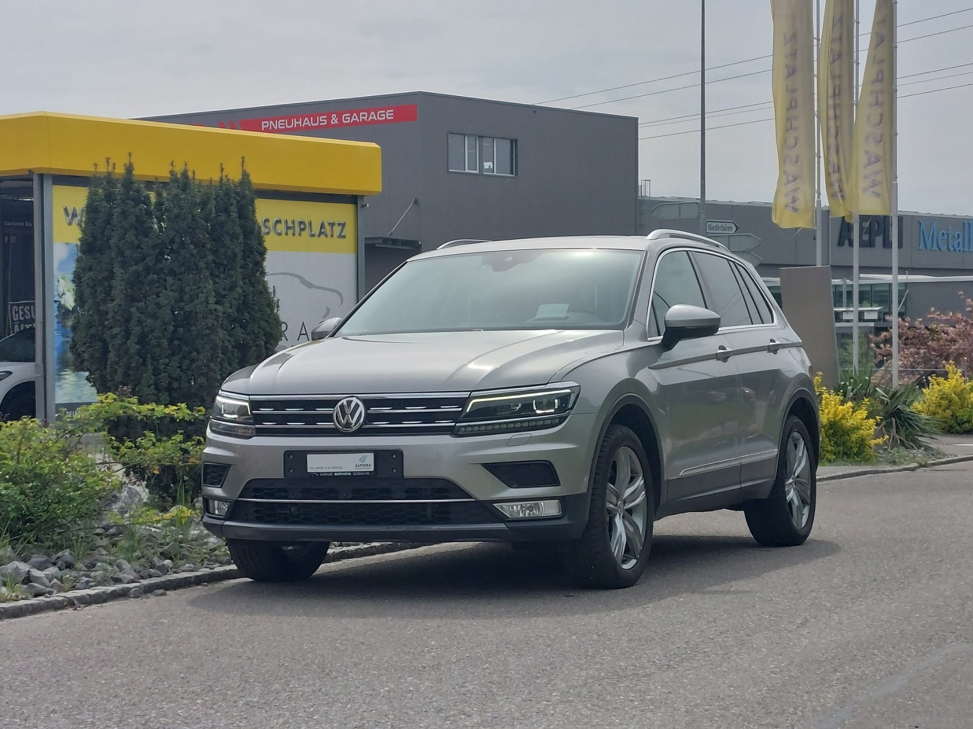 VW Tiguan 2.0TSI Highline 4Motion DSG-image-3