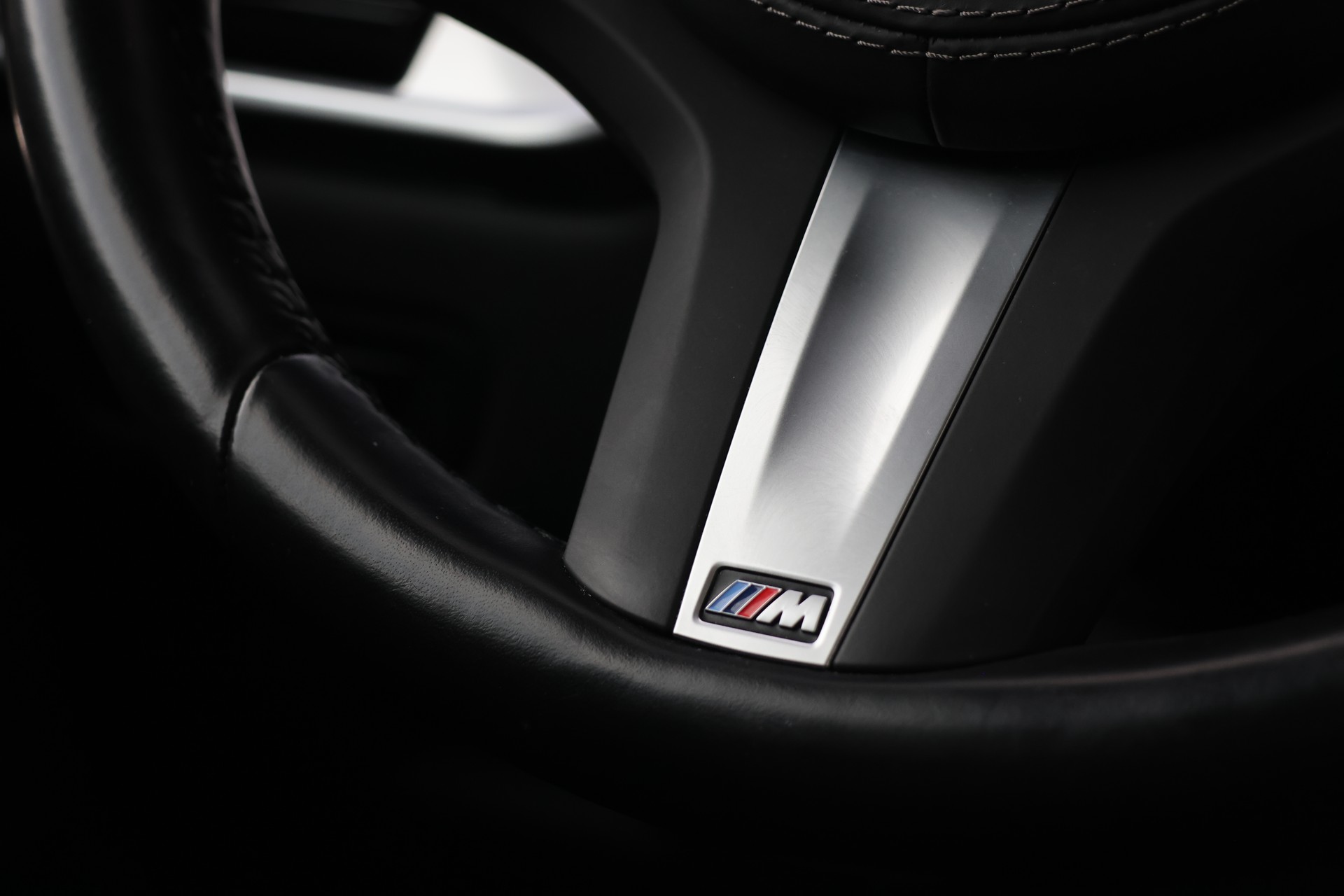 BMW X6 xDrive 48V 40i M Sport Pro Steptronic (CH)-image-17