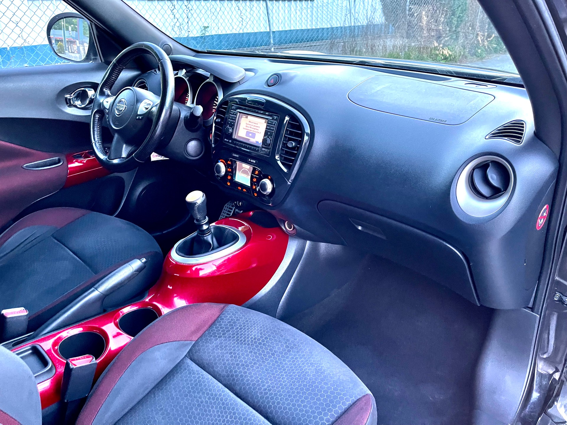 NISSAN Juke 1.6 DIG-T tekna-image-11