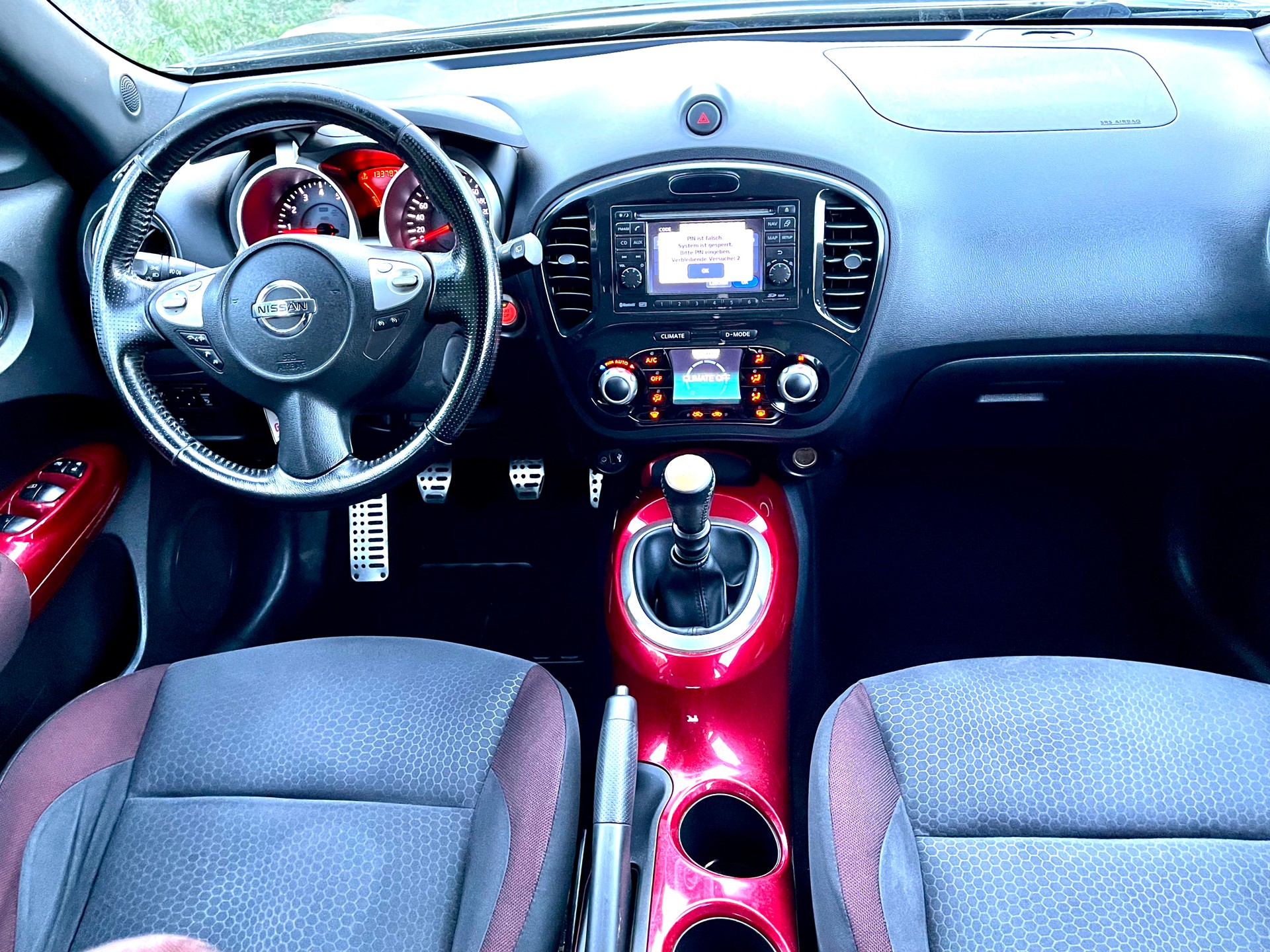 NISSAN Juke 1.6 DIG-T tekna-image-1