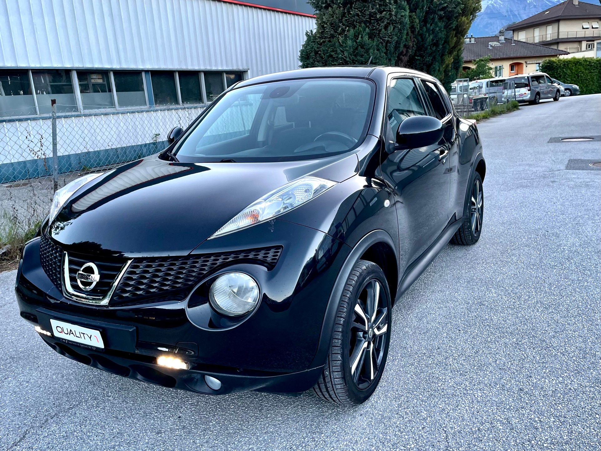 NISSAN Juke 1.6 DIG-T tekna-image-25