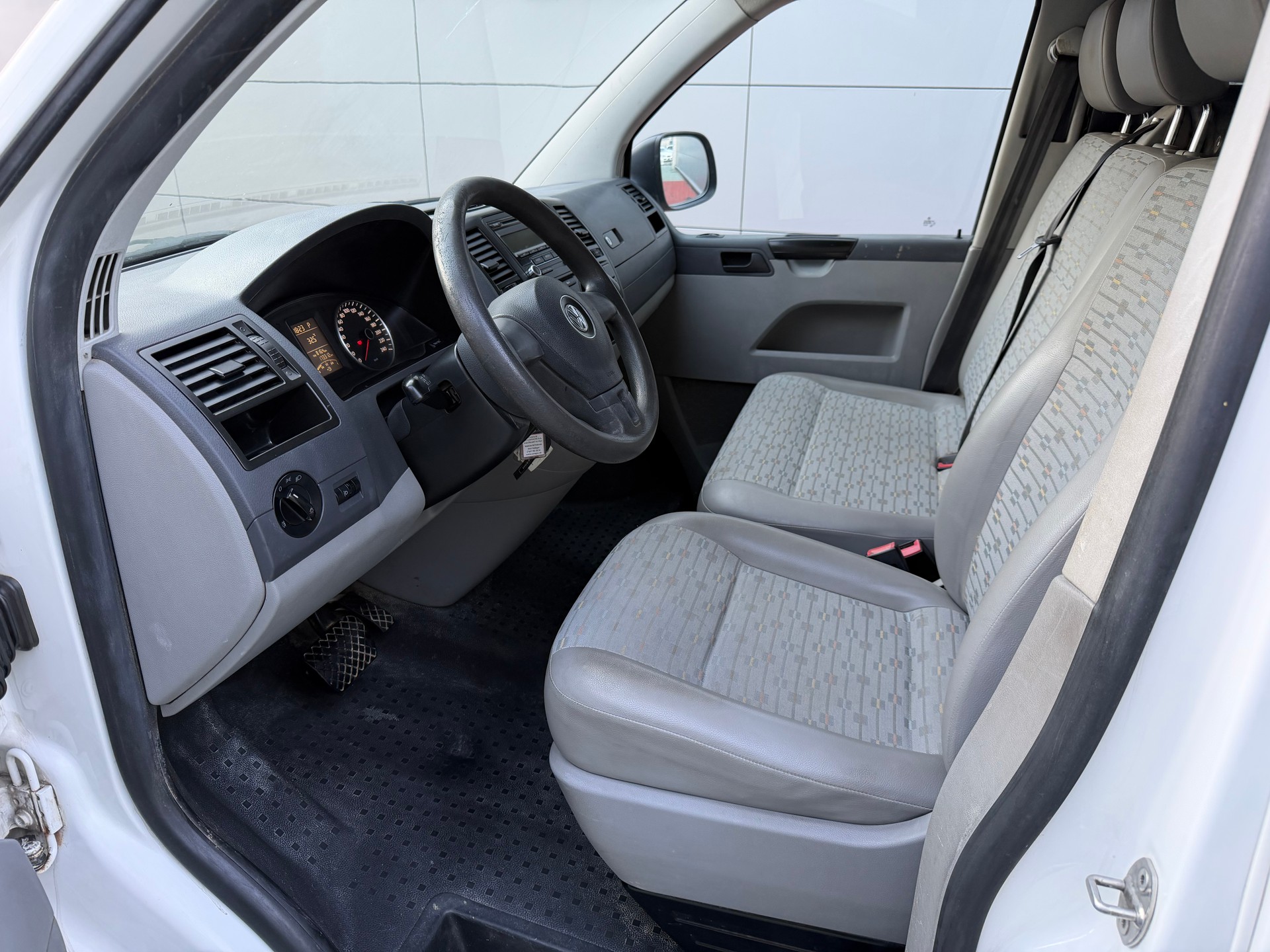 VW T5 2.0 Bi-TDI 4Motion DSG-image-8