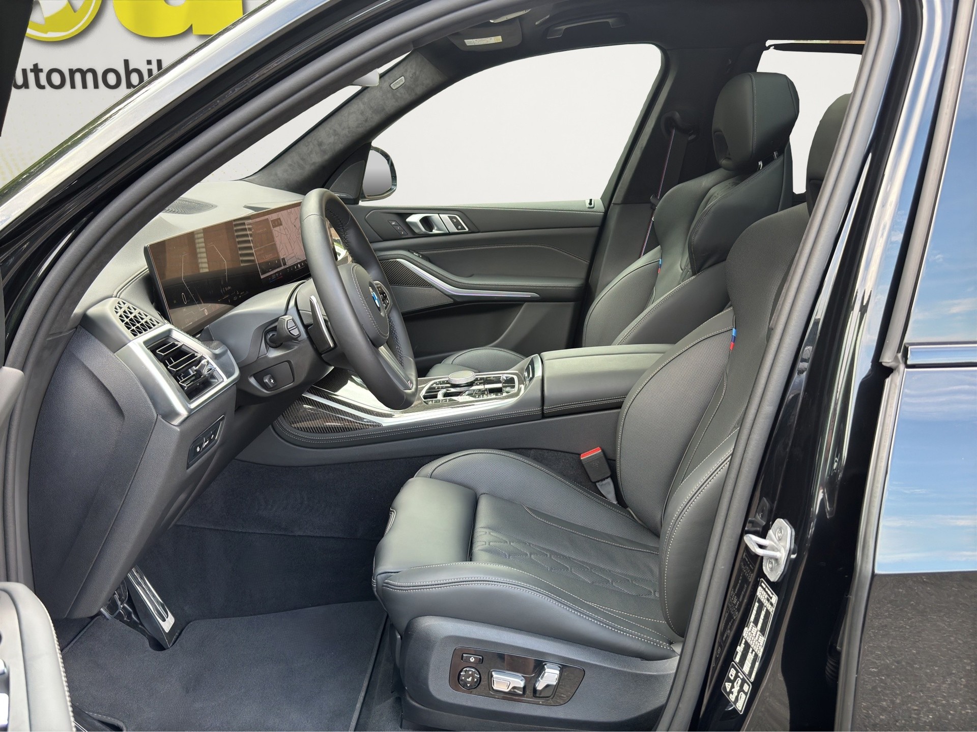 BMW X7 xDrive 48 40d M Sport Pro (CH) INDIVIDUAL FACELIFT-image-11
