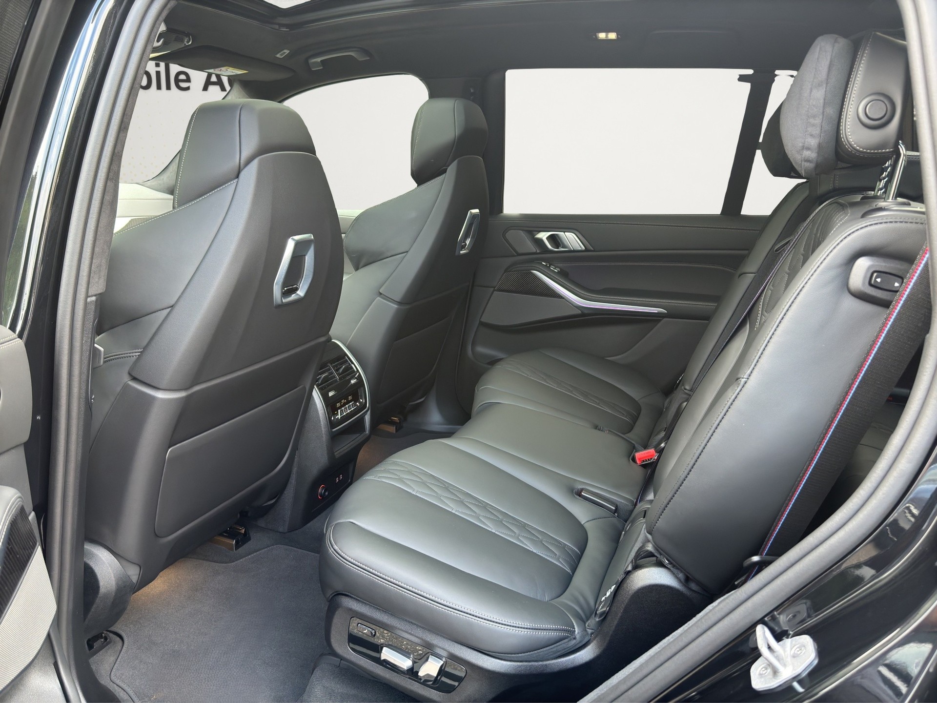 BMW X7 xDrive 48 40d M Sport Pro (CH) INDIVIDUAL FACELIFT-image-14