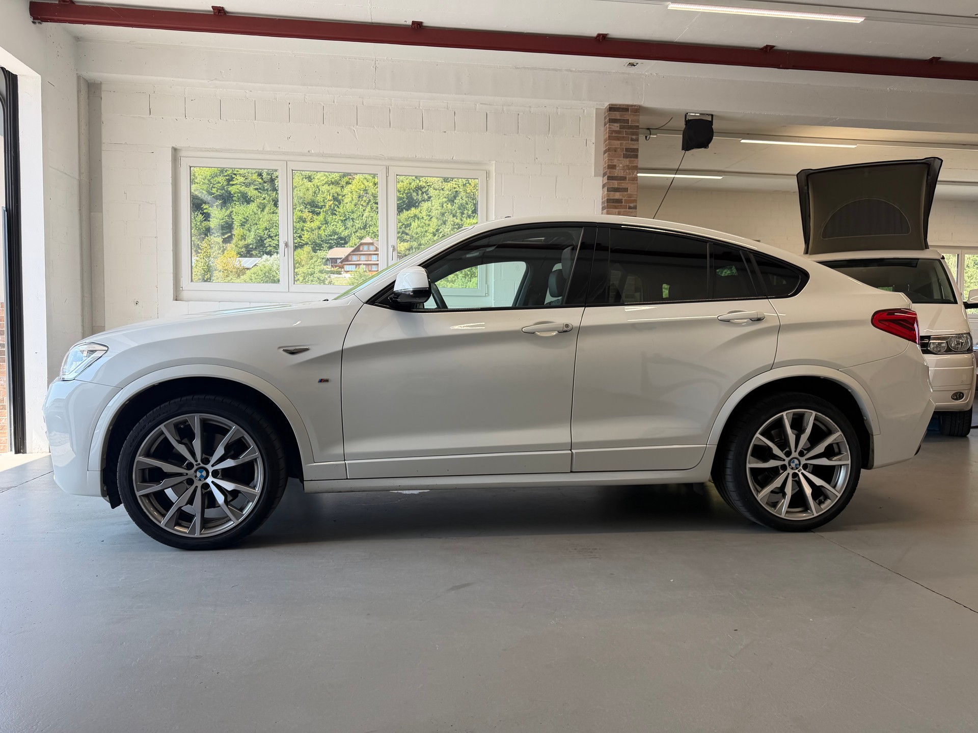 BMW X4 M 40i Steptronic-image-3