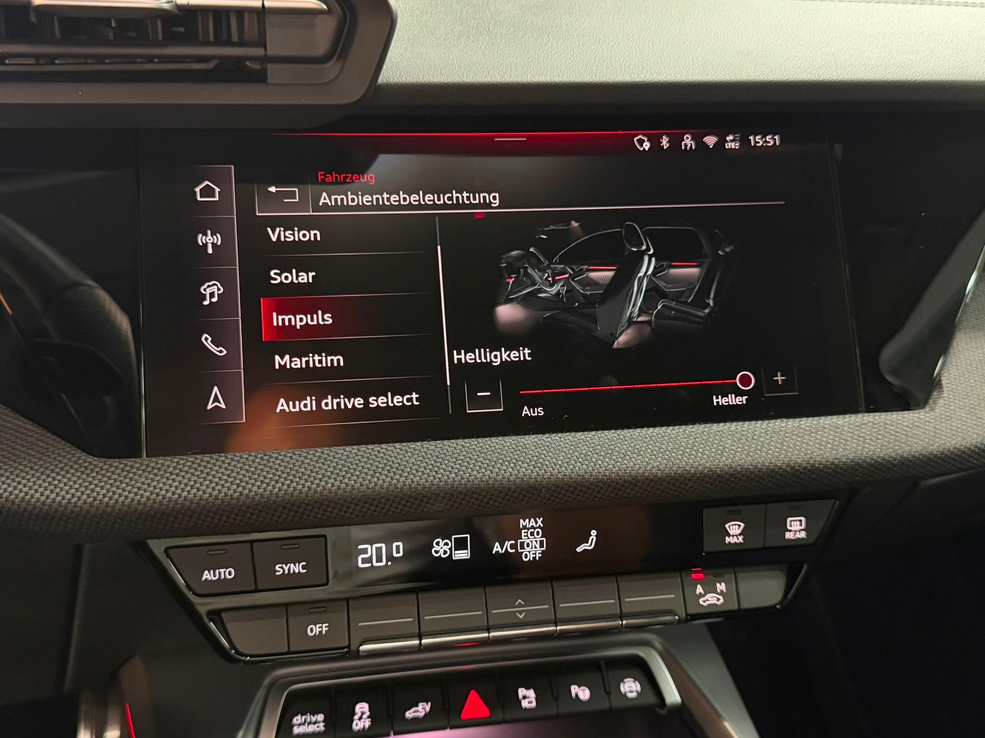 AUDI A3 Sportback 40 TFSI e S-Line S-tronic-image-25