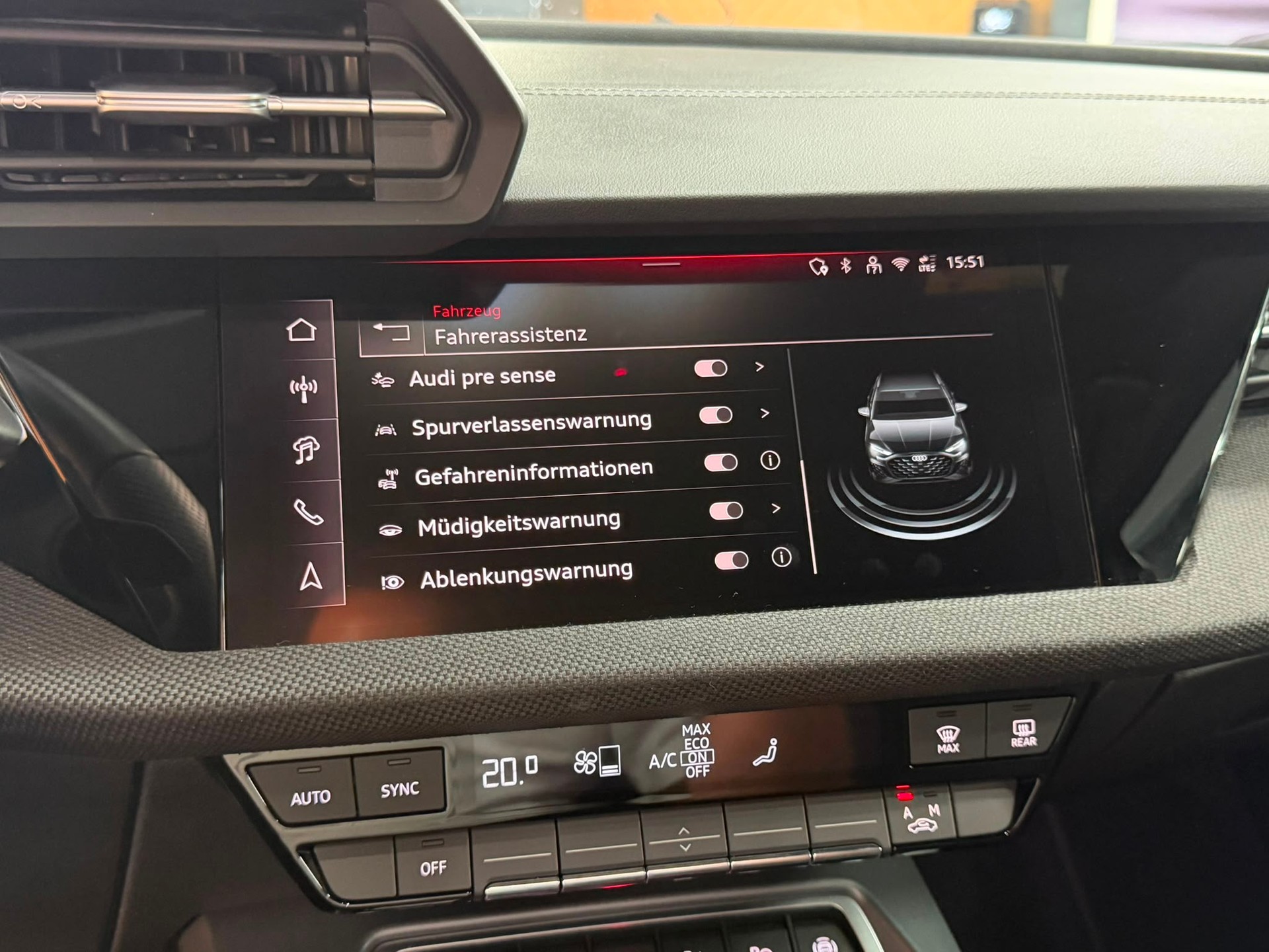 AUDI A3 Sportback 40 TFSI e S-Line S-tronic-image-16