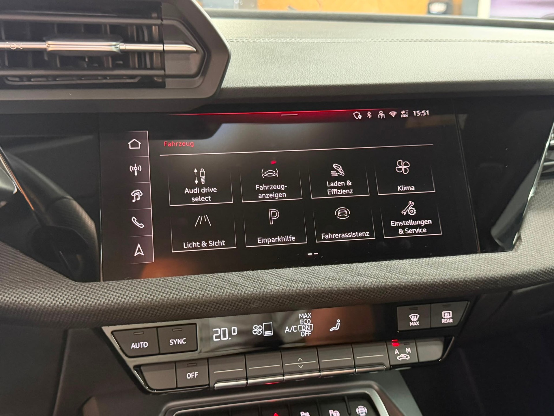 AUDI A3 Sportback 40 TFSI e S-Line S-tronic-image-14