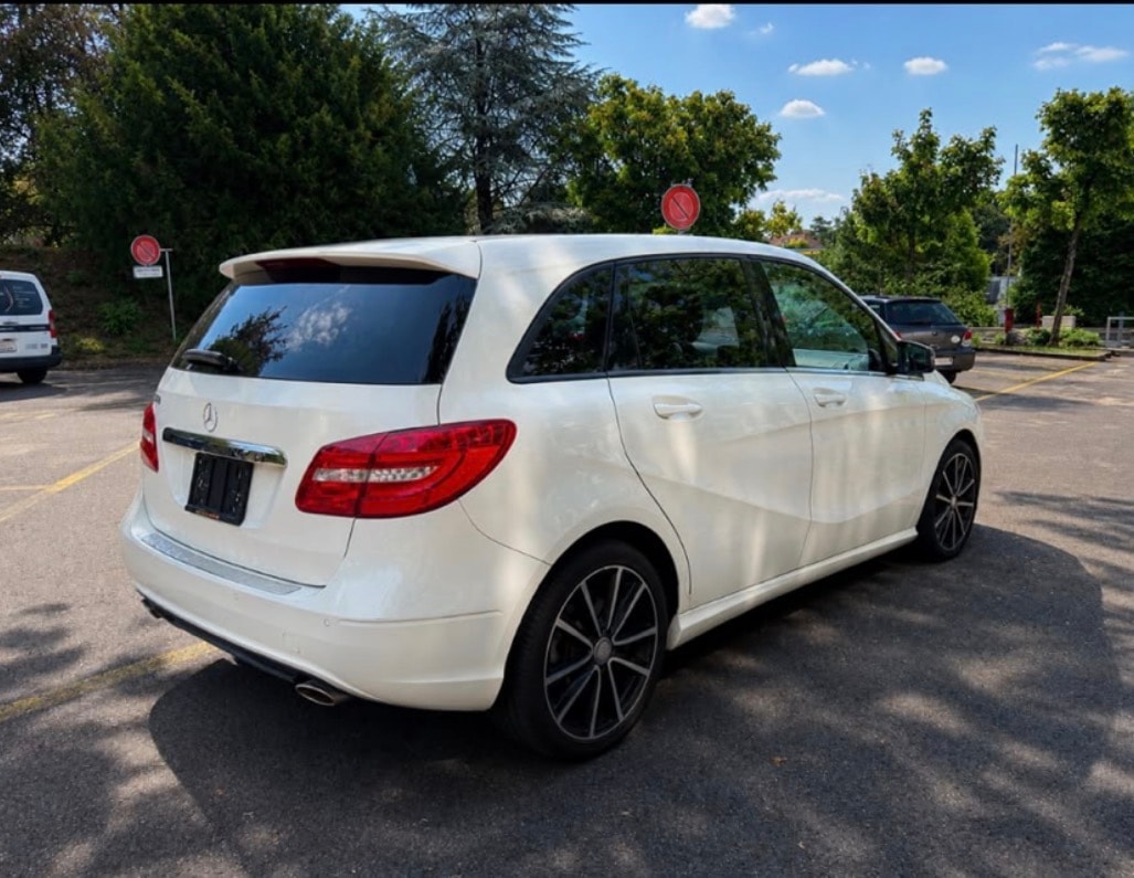 MERCEDES-BENZ B 250 7G-DCT-image-4