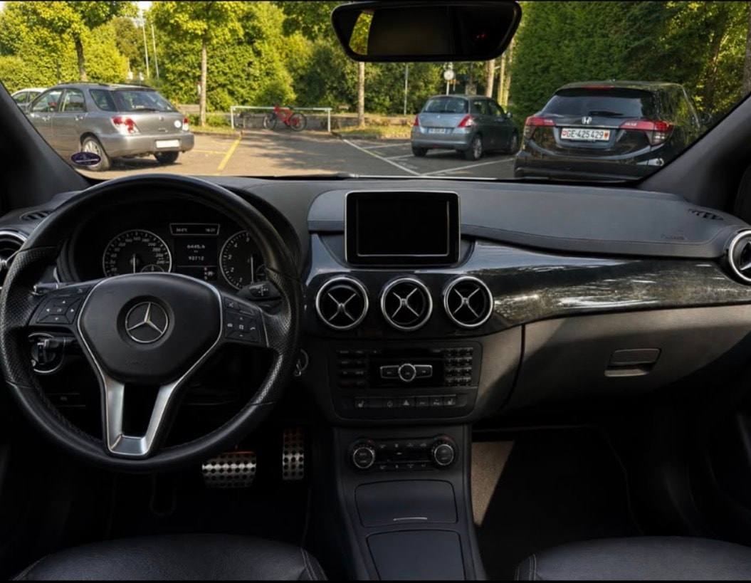 MERCEDES-BENZ B 250 7G-DCT-image-7