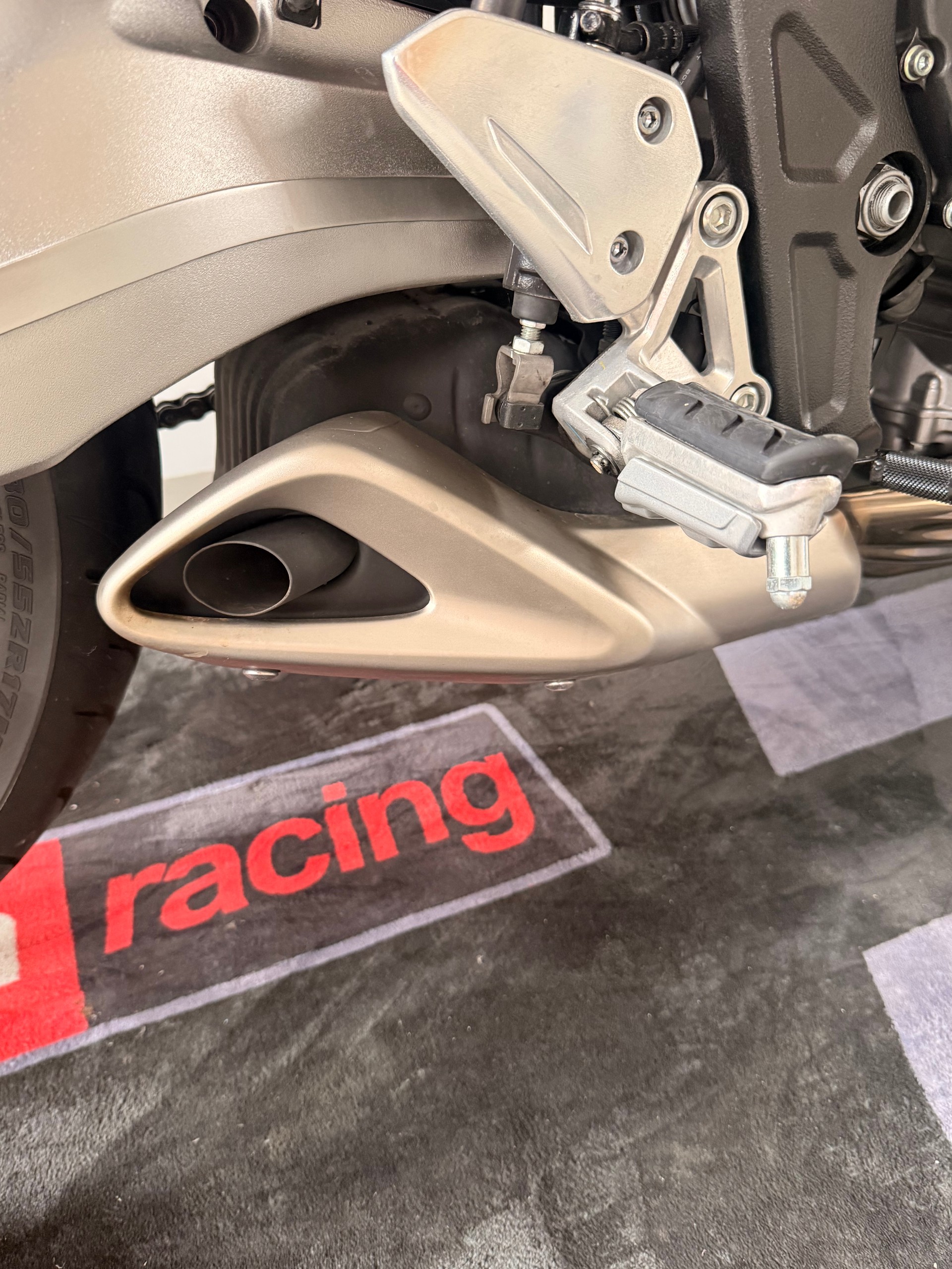 HONDA CB 650 F ABS HRC-image-4