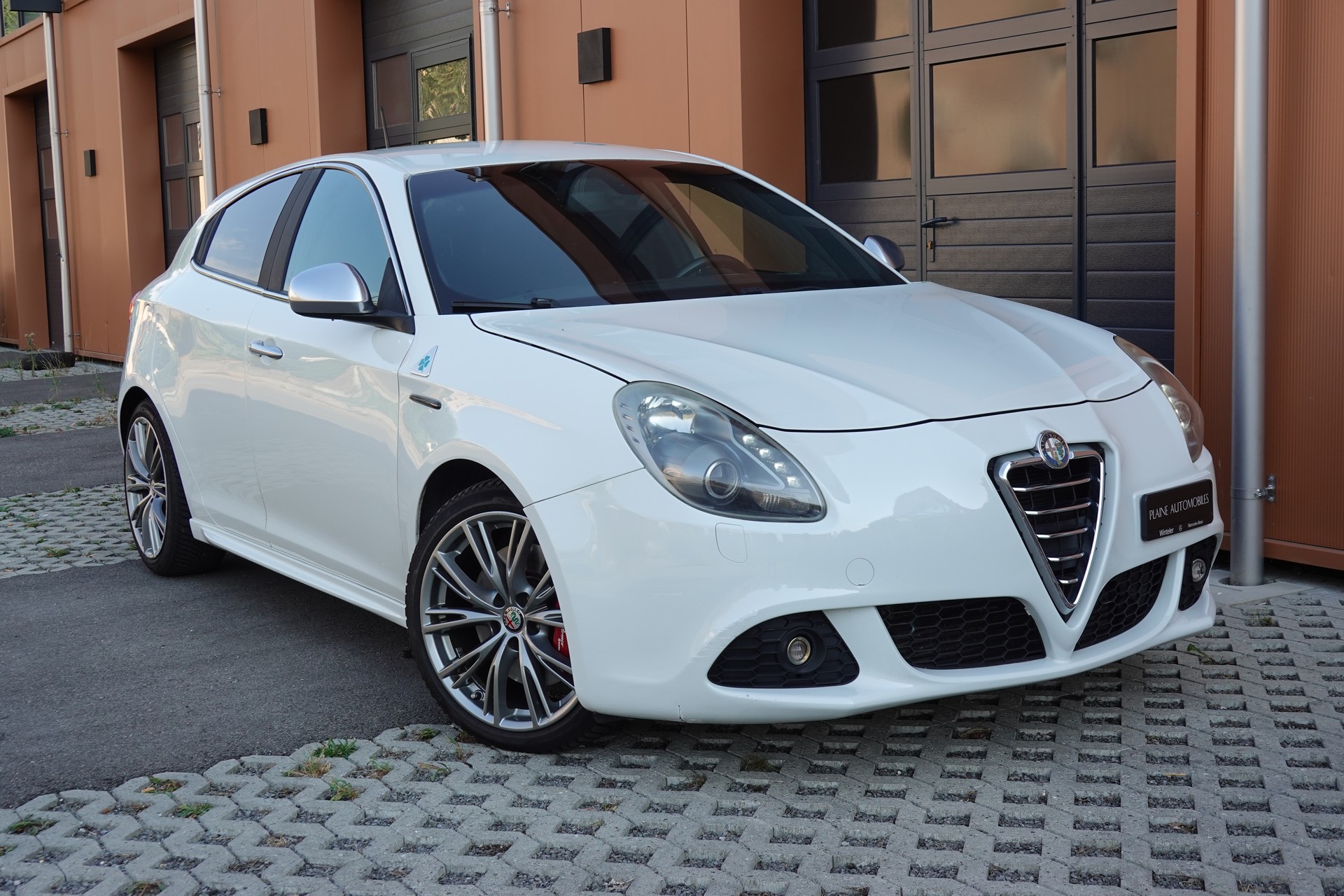 ALFA ROMEO Giulietta 1750 TBi Quadrifoglio Verde-image-2