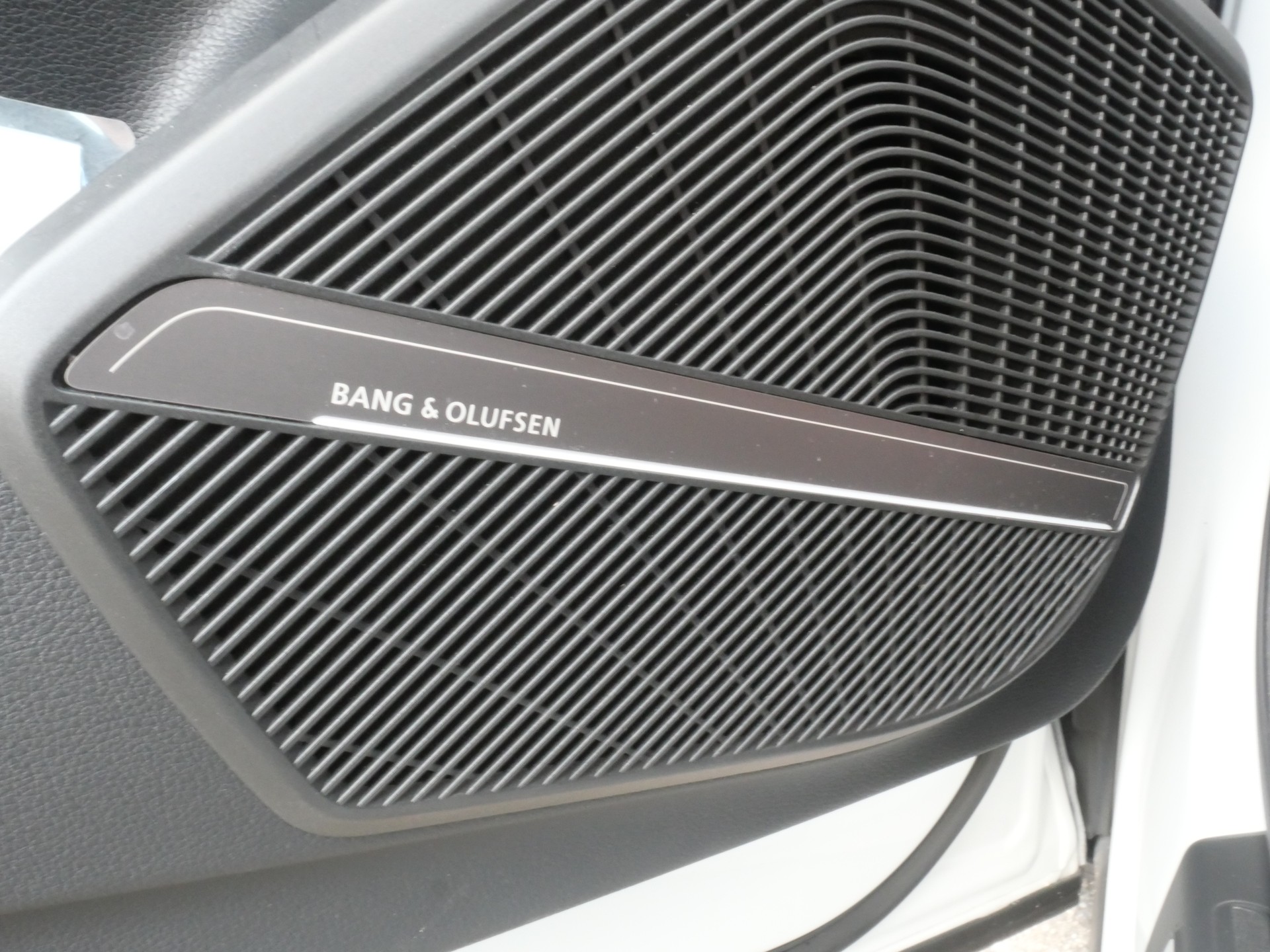 AUDI Q5 40 TDI Black Edition S-Line quattro S-tronic *CH-Auto, ABT-Chiptuning, AHK 2'400kg*-image-26