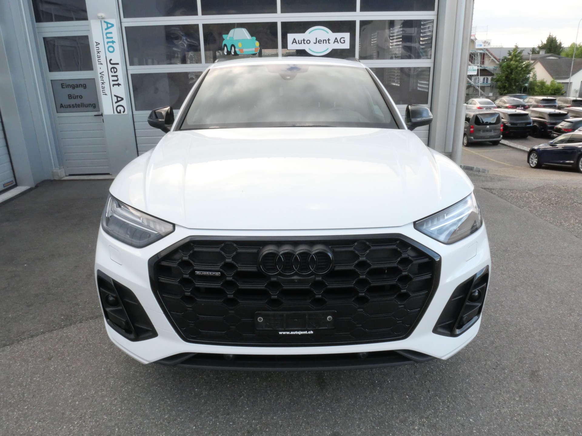 AUDI Q5 40 TDI Black Edition S-Line quattro S-tronic *CH-Auto, ABT-Chiptuning, AHK 2'400kg*-image-2