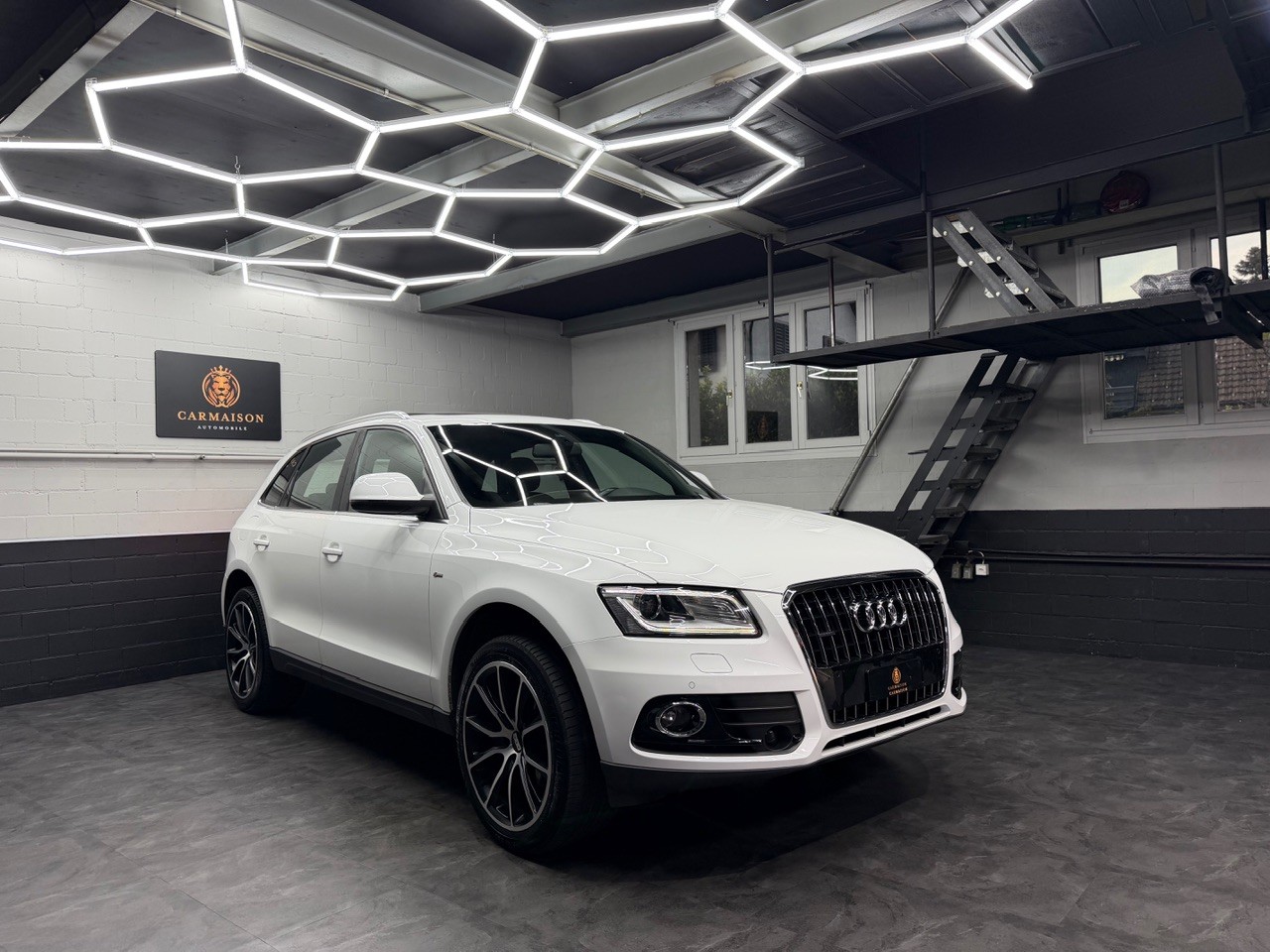 AUDI Q5 S-Line 2.0 TFSI quattro tiptronic | AHK 2'000KG | ACC Tempomat | Schiebedach | Standheizung-image-0