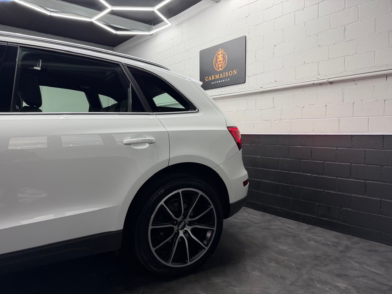 AUDI Q5 S-Line 2.0 TFSI quattro tiptronic | AHK 2'000KG | ACC Tempomat | Schiebedach | Standheizung-image-3