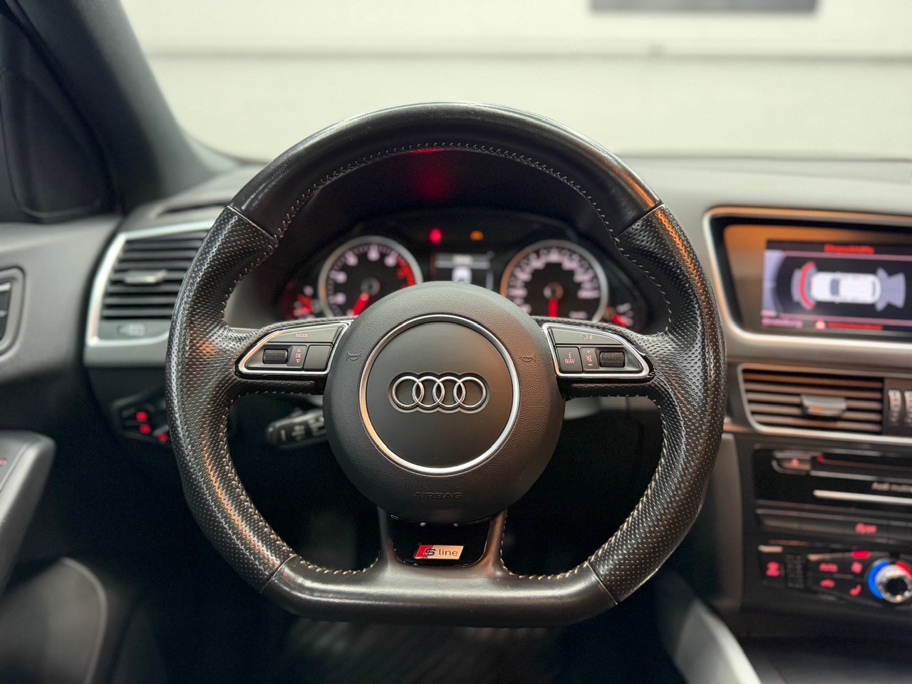 AUDI Q5 S-Line 2.0 TFSI quattro tiptronic | AHK 2'000KG | ACC Tempomat | Schiebedach | Standheizung-image-15