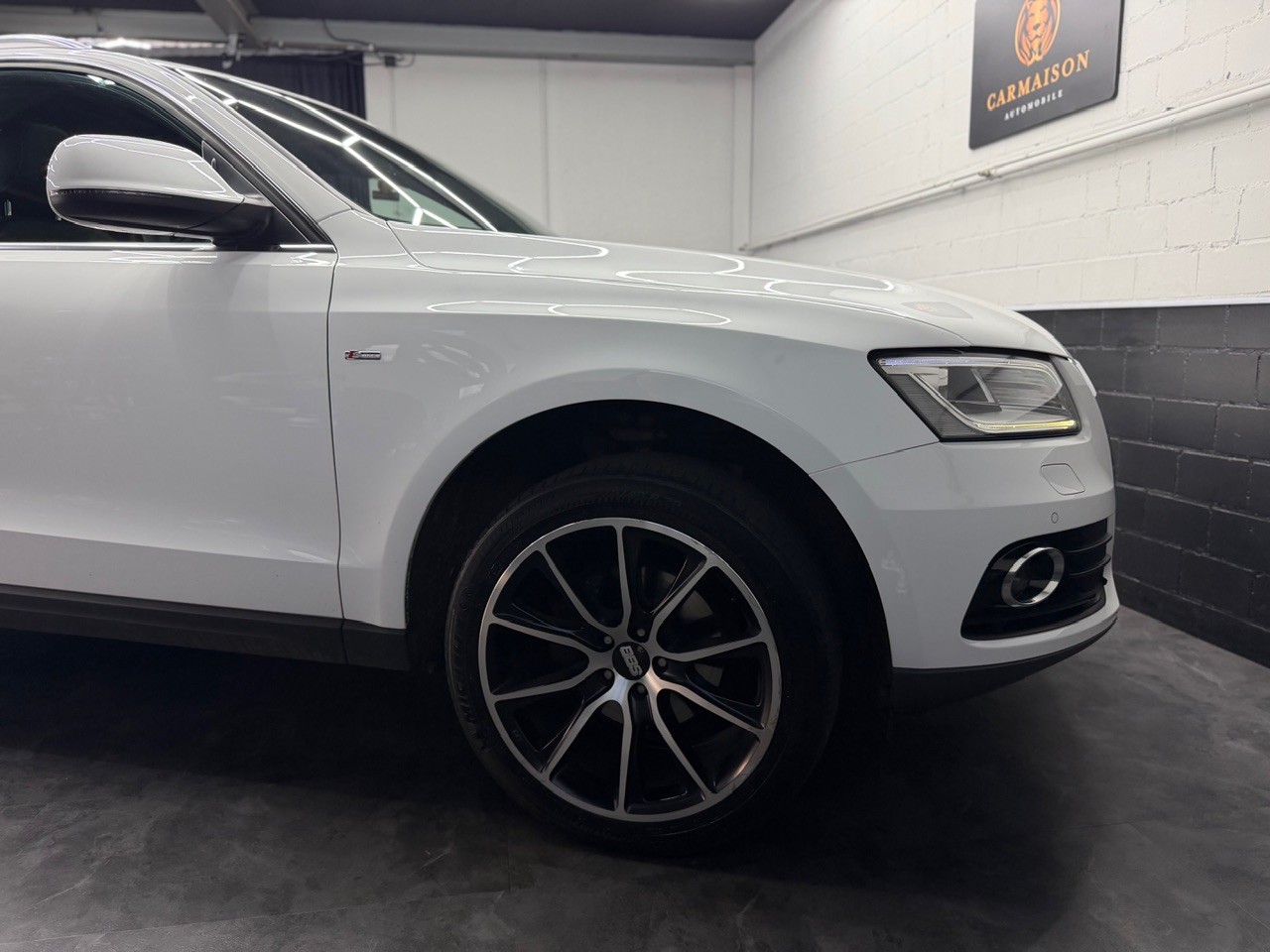 AUDI Q5 S-Line 2.0 TFSI quattro tiptronic | AHK 2'000KG | ACC Tempomat | Schiebedach | Standheizung-image-8