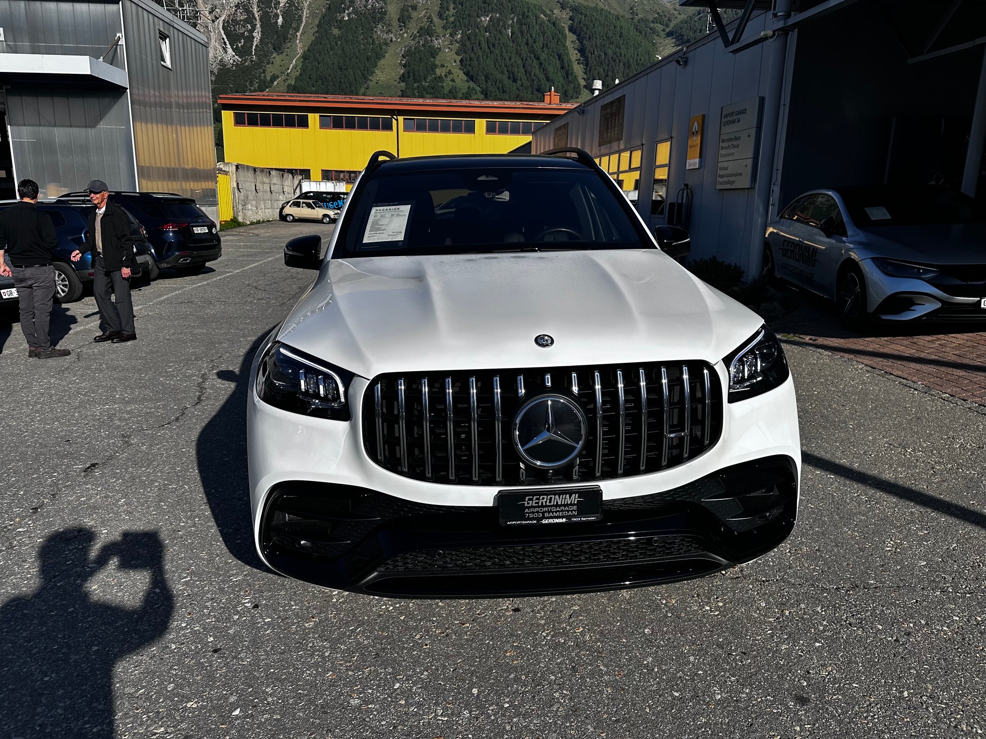 MERCEDES-BENZ GLS 63 AMG 4matic+-showroom-element-3