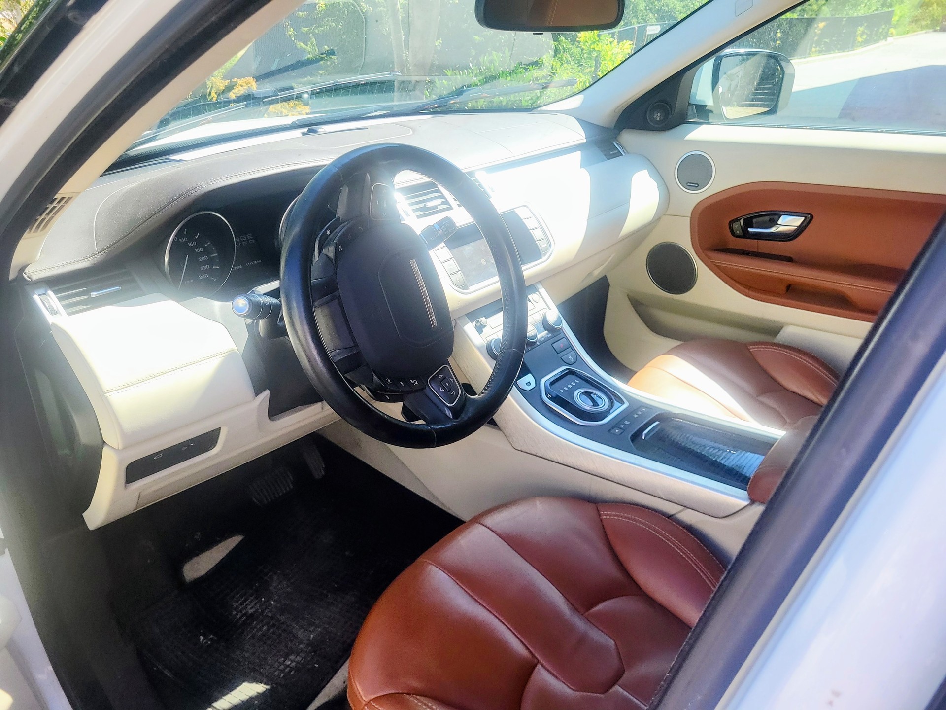 LAND ROVER 2.0 Si4 Dynamic-image-3