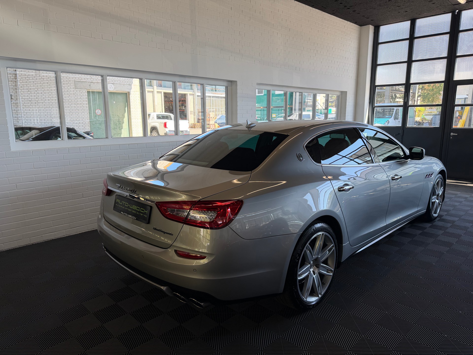 MASERATI Quattroporte 3.0 Turbo D V6 Automatica-image-2