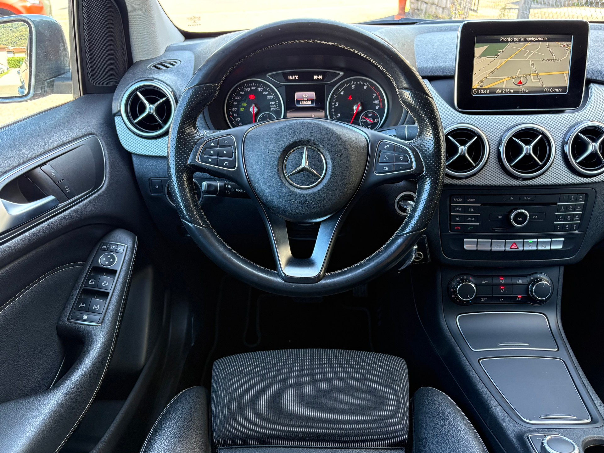 MERCEDES-BENZ B 180 Urban 7G-DCT-image-13