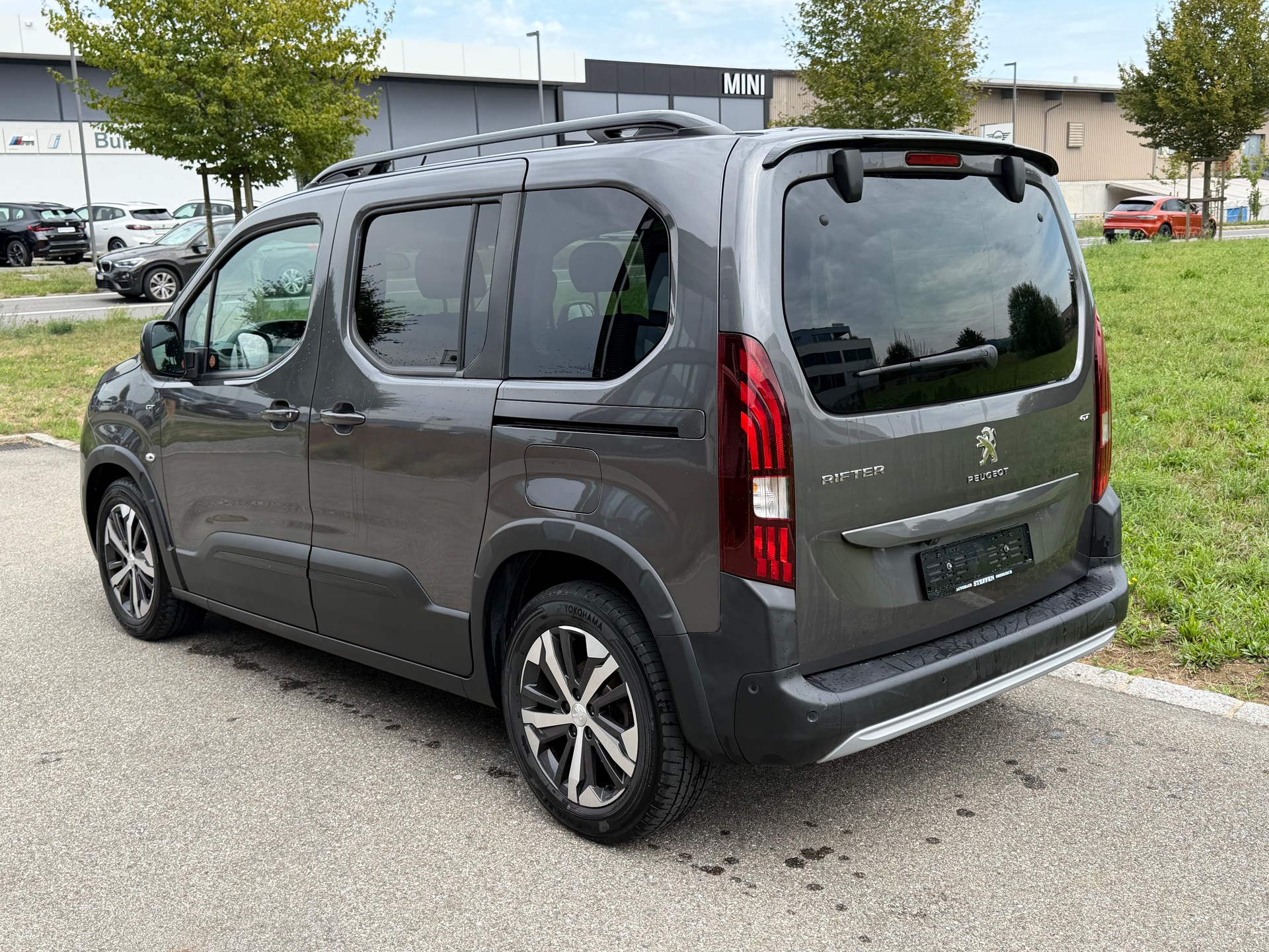 PEUGEOT Rifter 1.2 PureTech GT EAT8-image-4