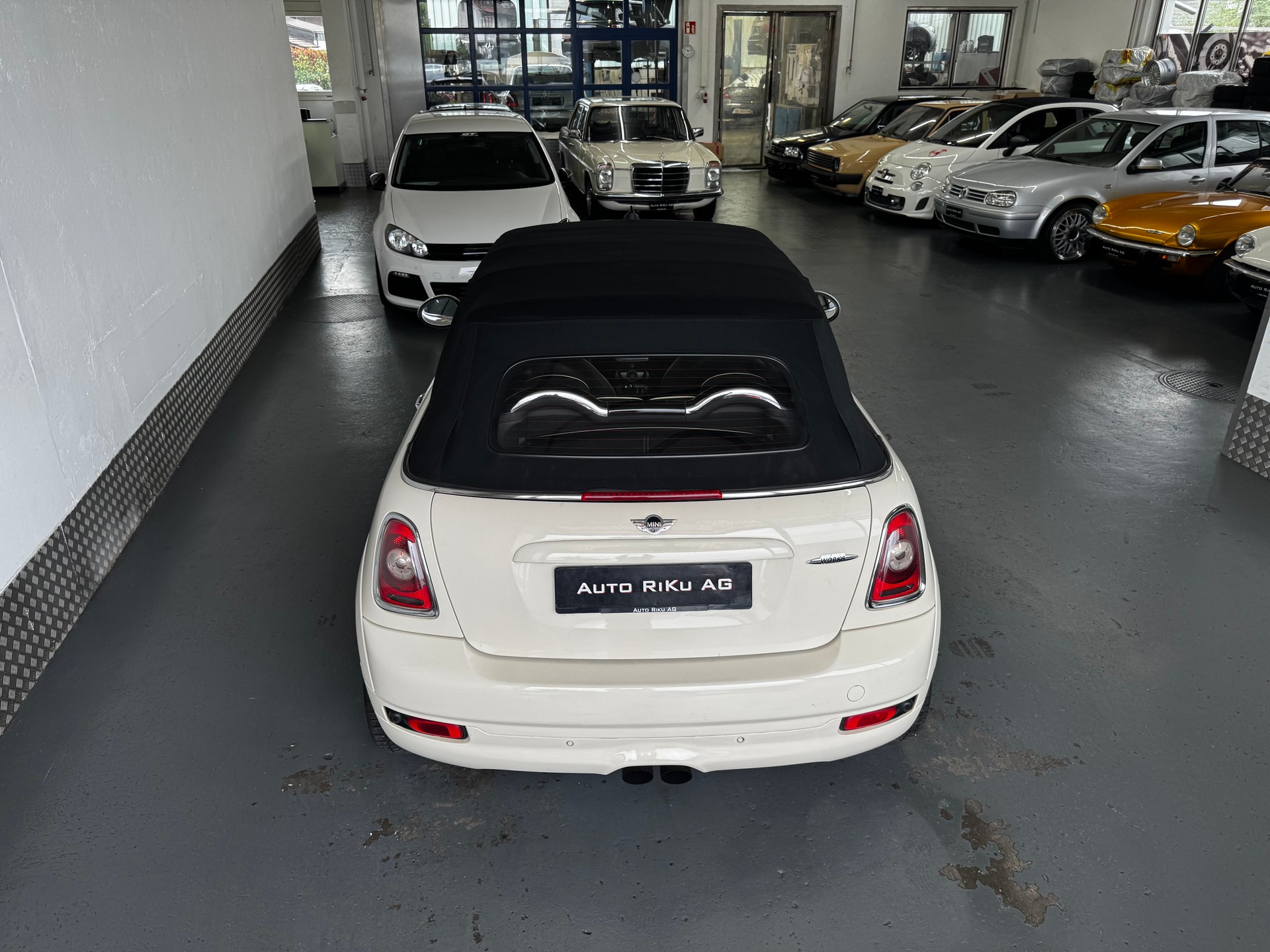 MINI Cooper John Cooper Works Cabriolet-image-20