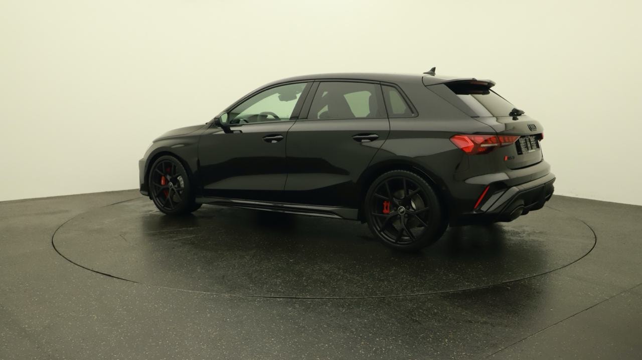 AUDI RS3 Sportback 2.5 TSI quattro S-tronic-image-2