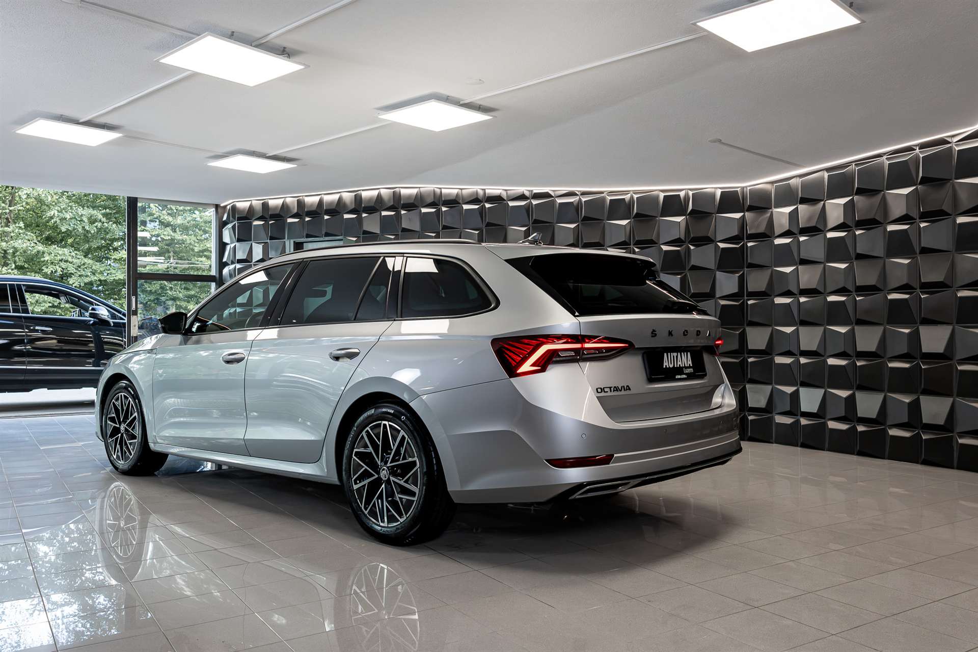 SKODA Octavia Combi 2.0 TDI DSG SportLine 4x4-showroom-element-2
