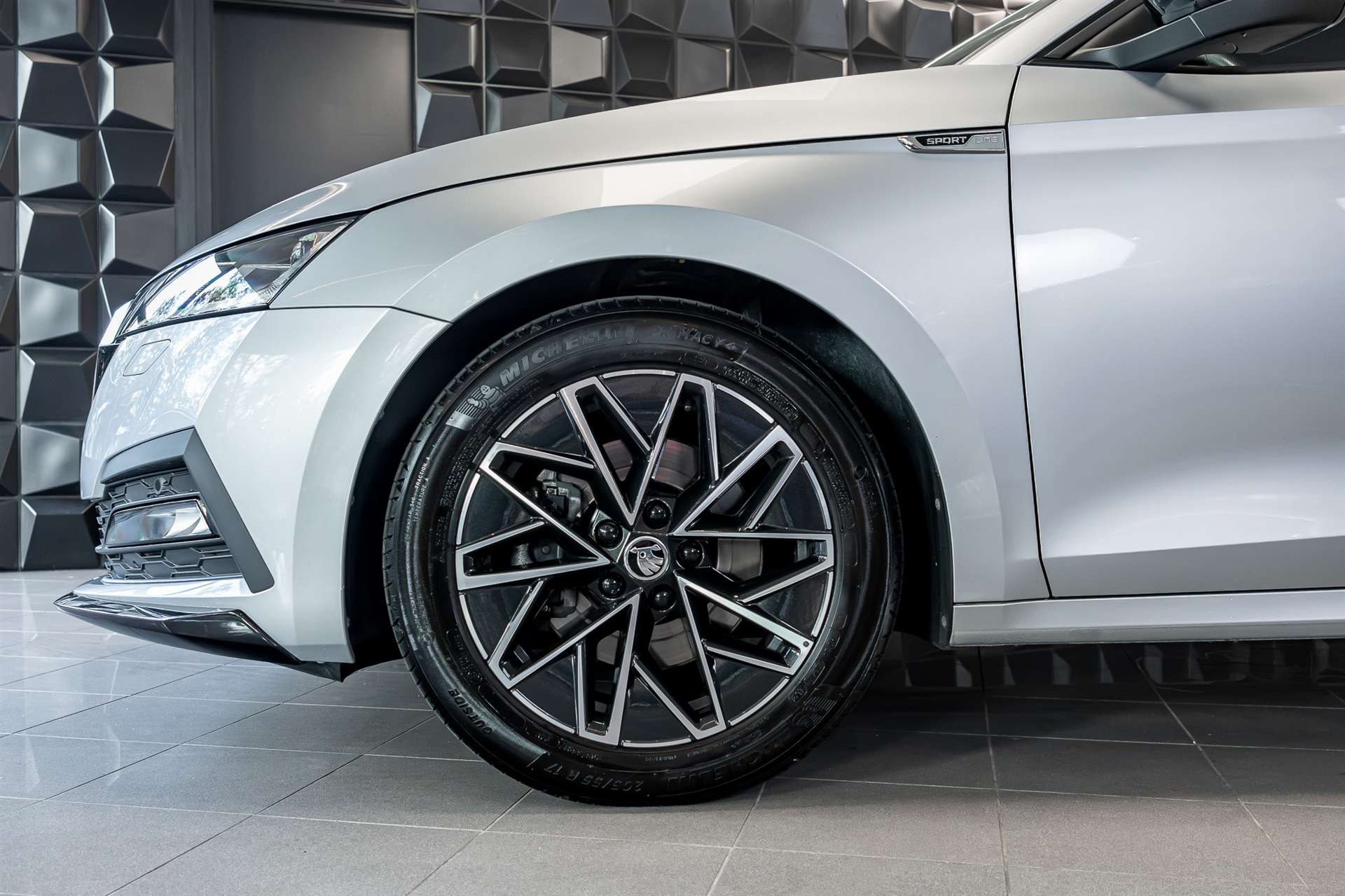 SKODA Octavia Combi 2.0 TDI DSG SportLine 4x4-image-29