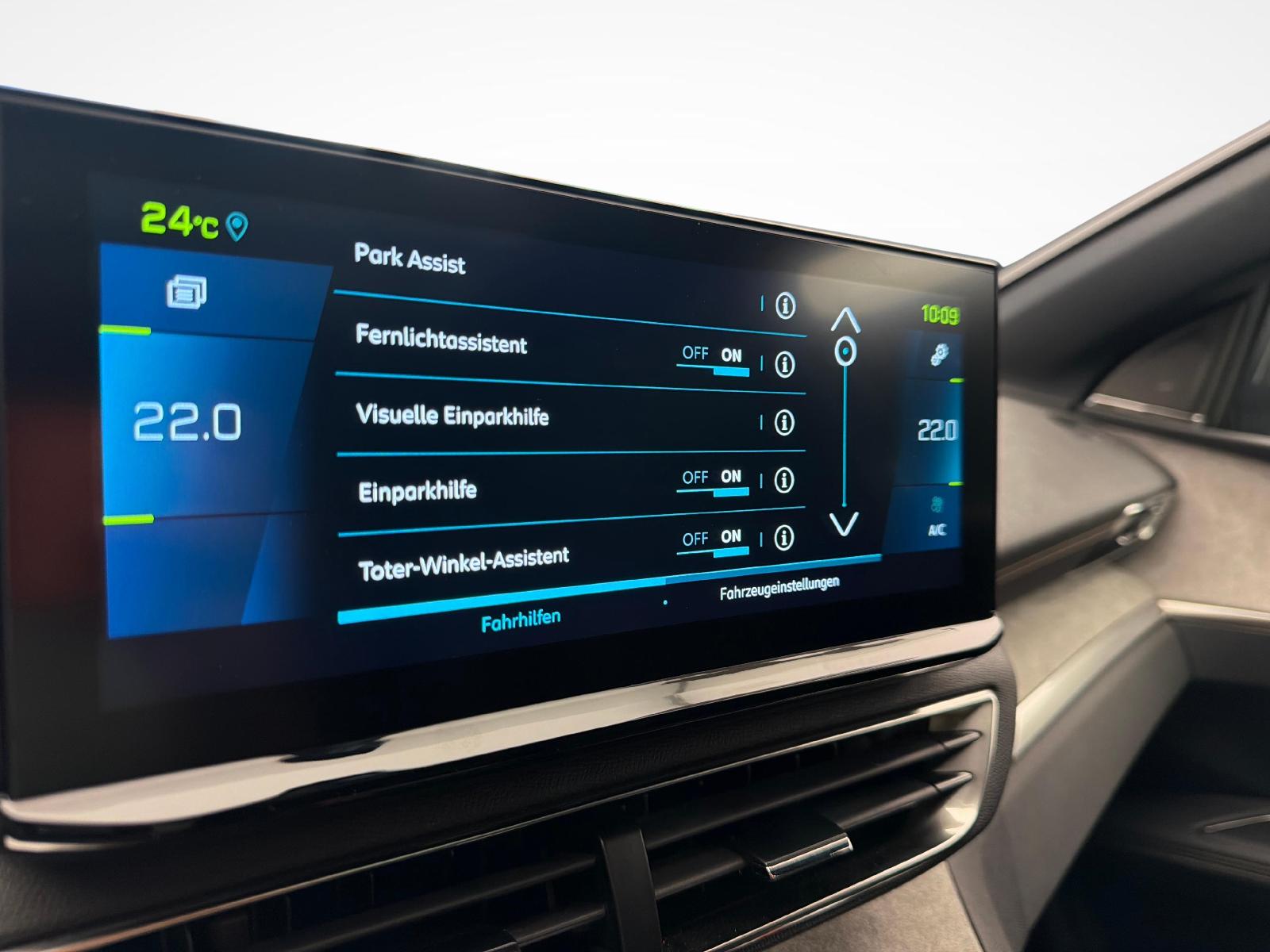 PEUGEOT 3008 1.6 Plug-in Hybrid4 GT-image-15