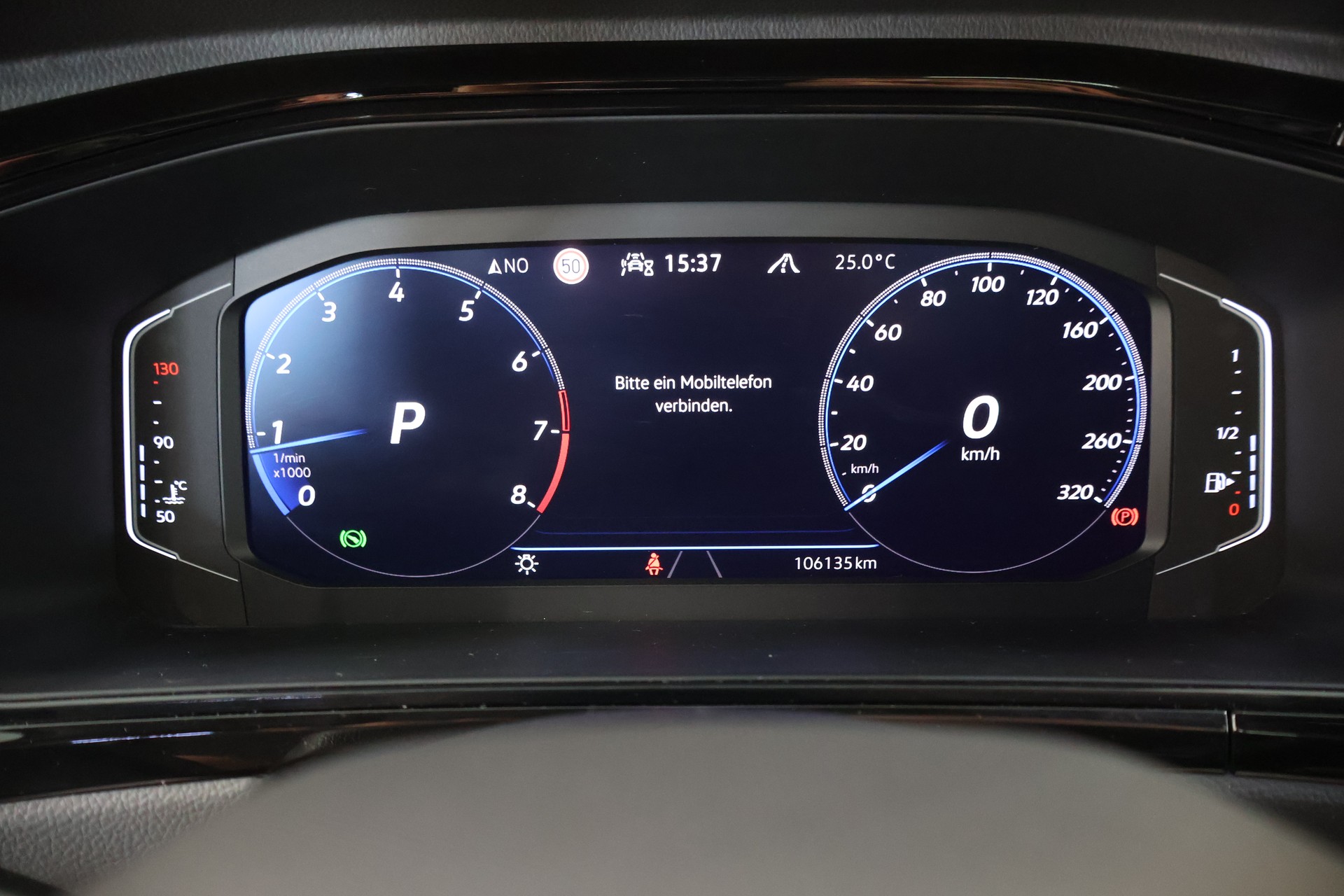 VW T-Roc 2.0 TSI R DSG 4Motion-image-26