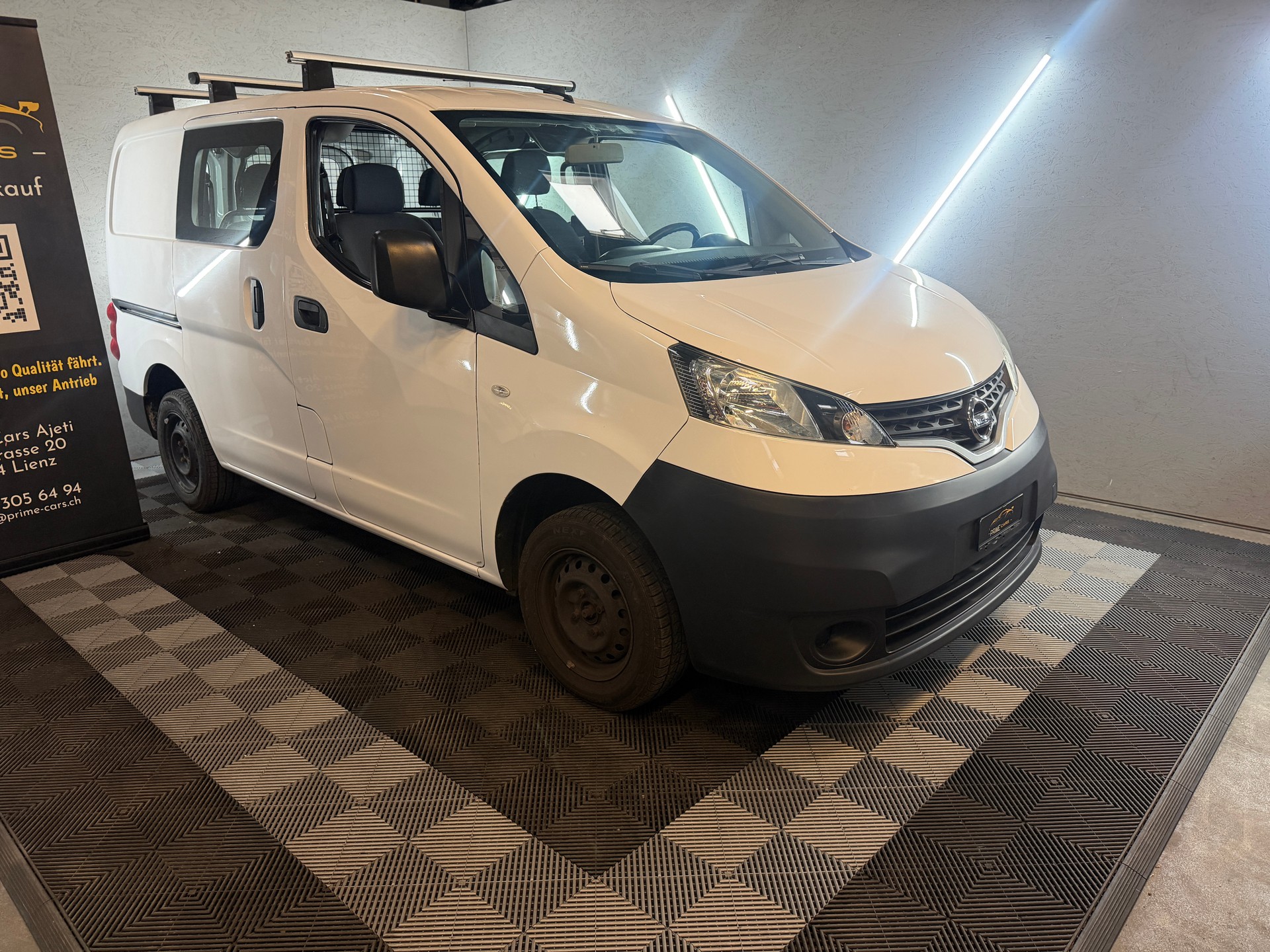 NISSAN NV200-image-2