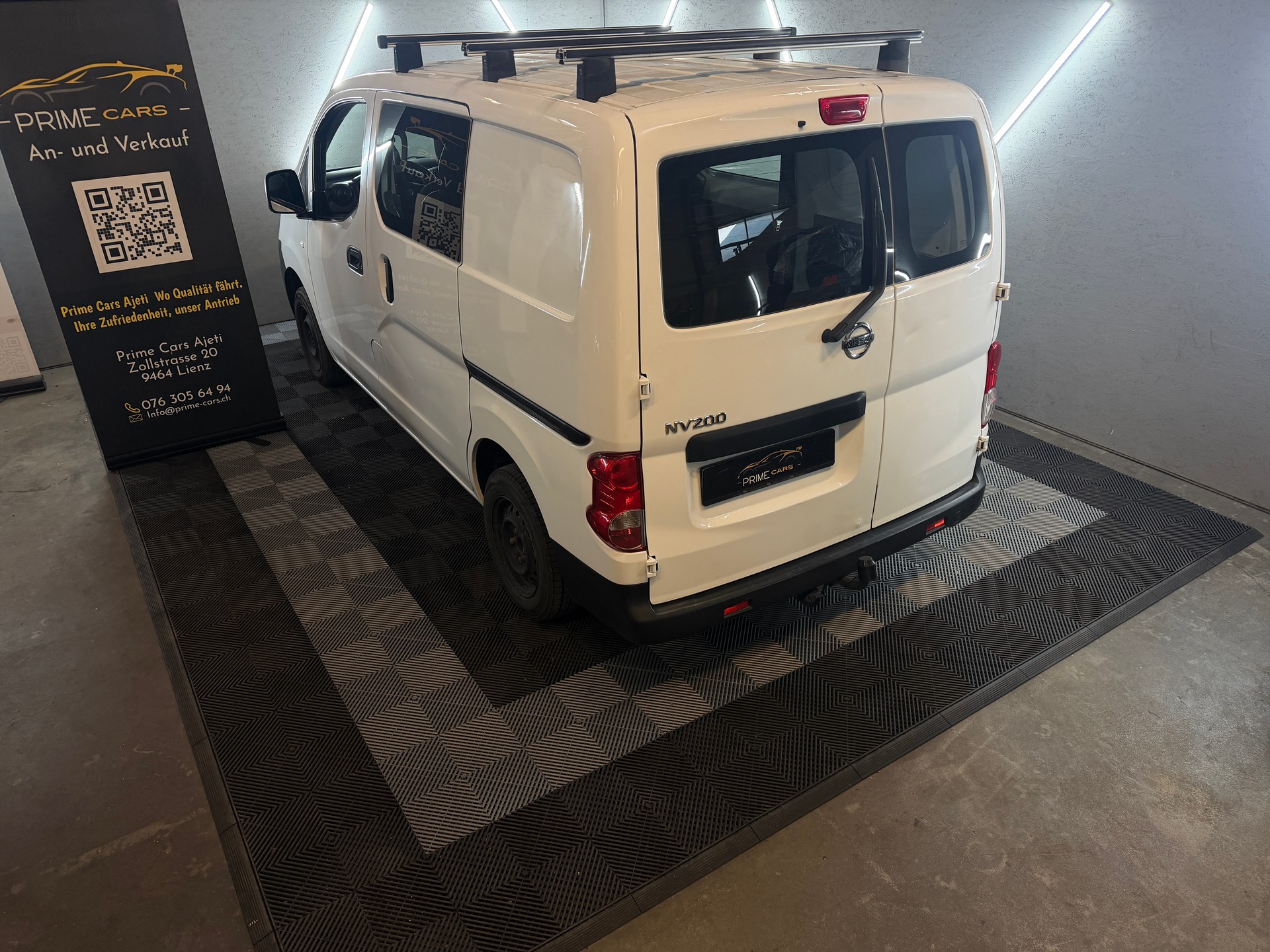 NISSAN NV200-image-8